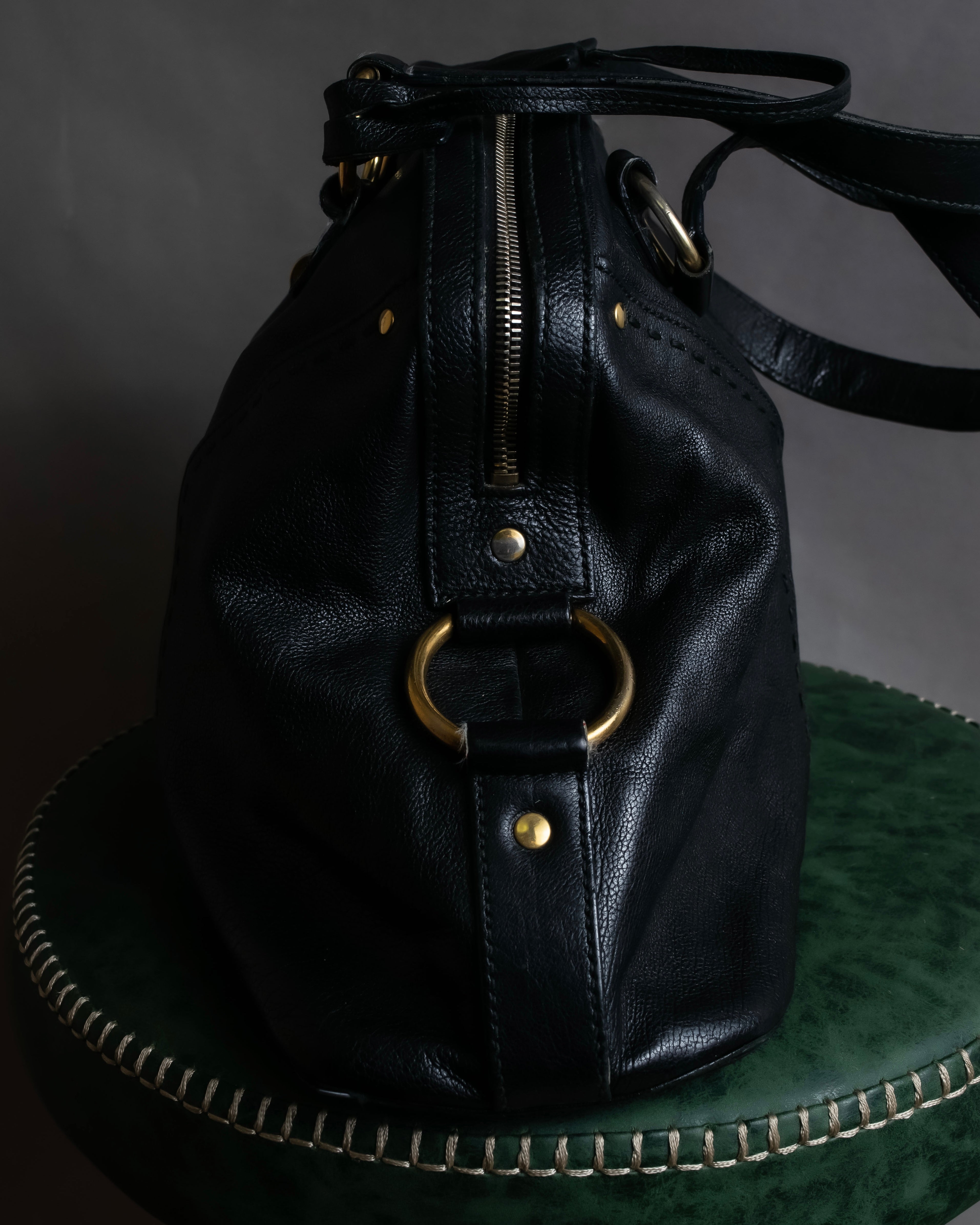 "YVES SAINT LAURENT" Gold parts design Muse toe leather bag