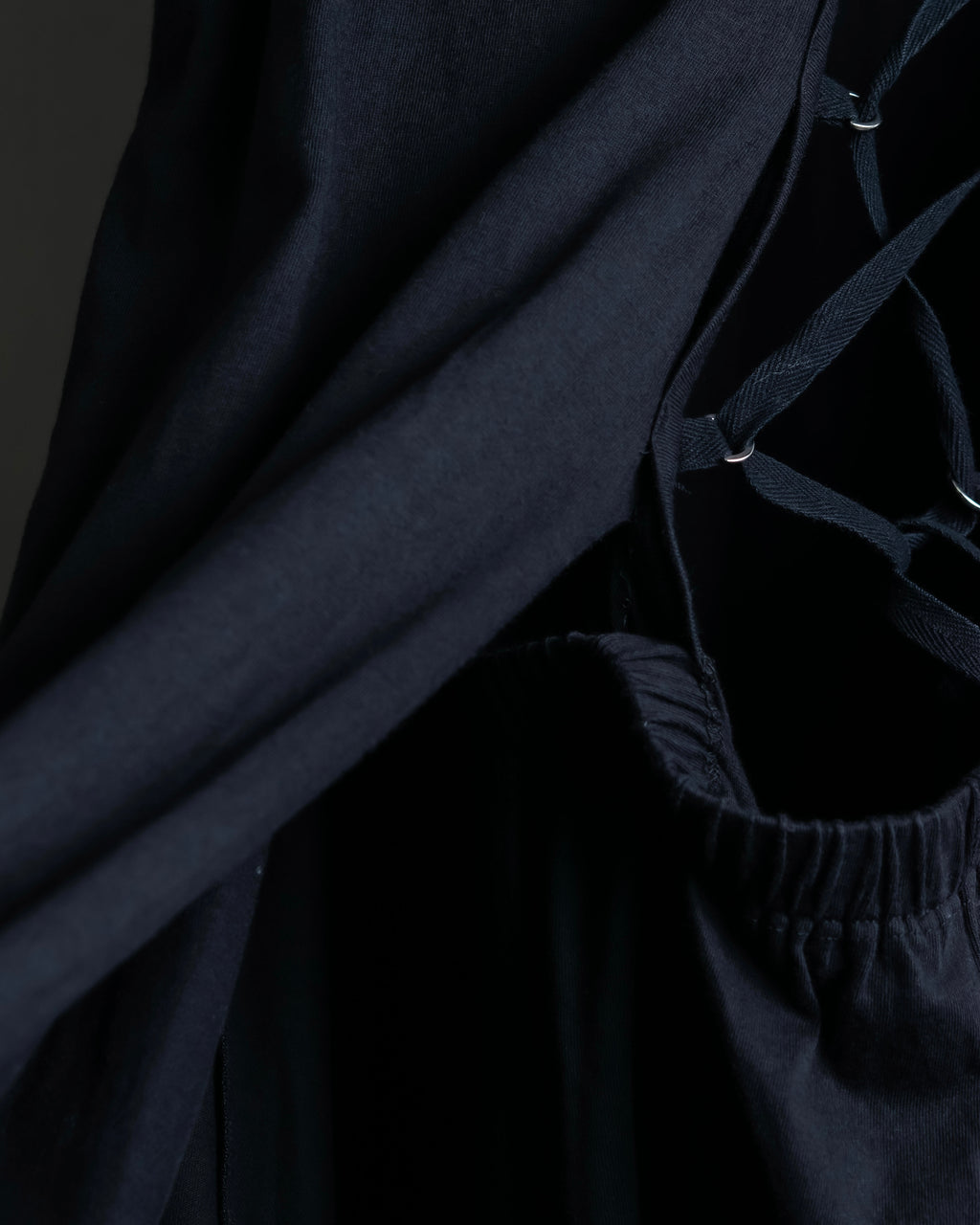 “N°21” Lace up designed no sleeves one piece