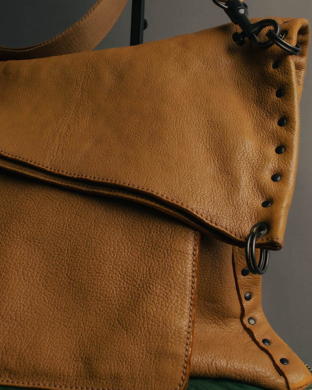 "BOTTEGA VENETA" 00's-10's Grained leather messenger bag