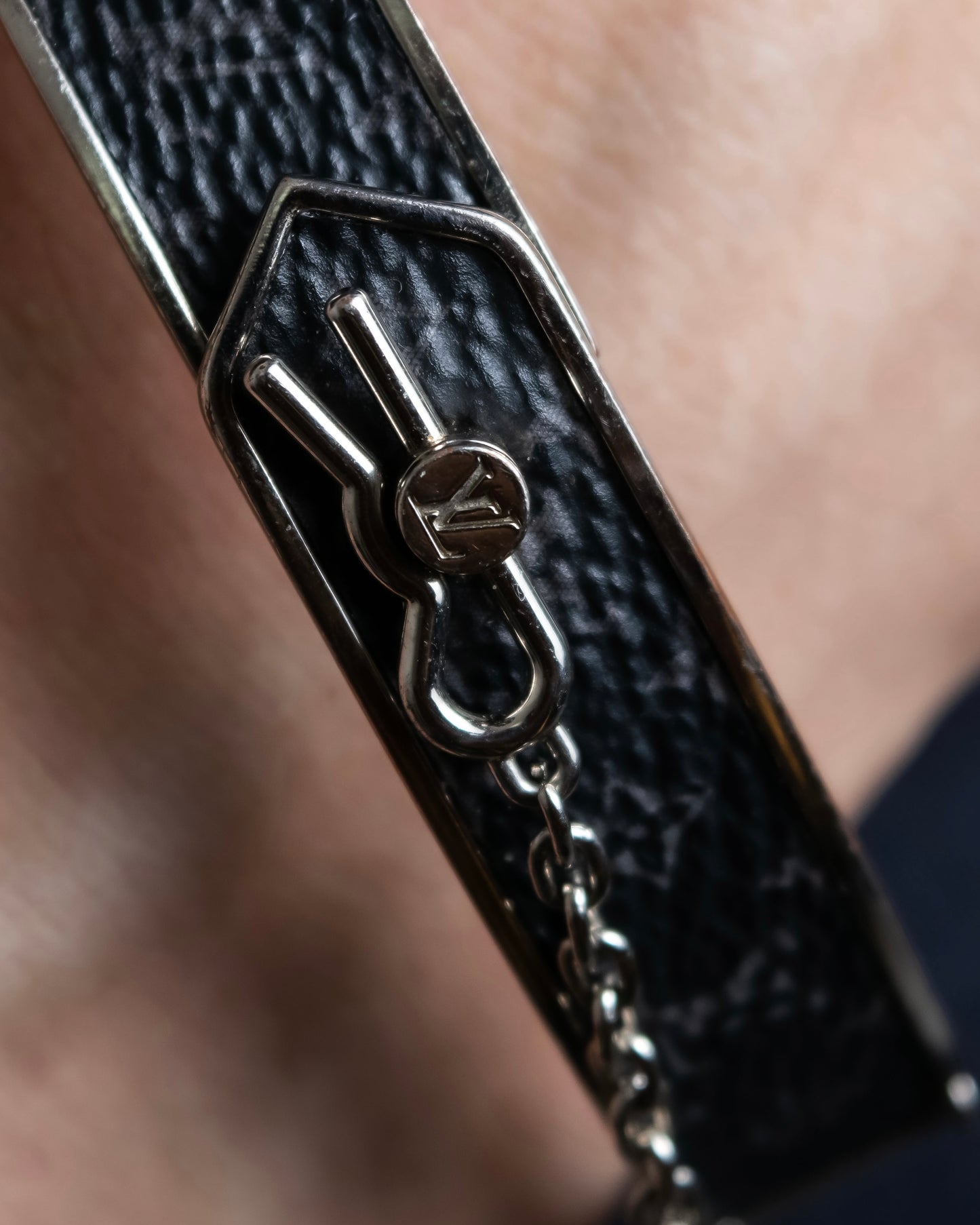 "LOUIS VUITTON" Monogram pattern eclipse series bracelet