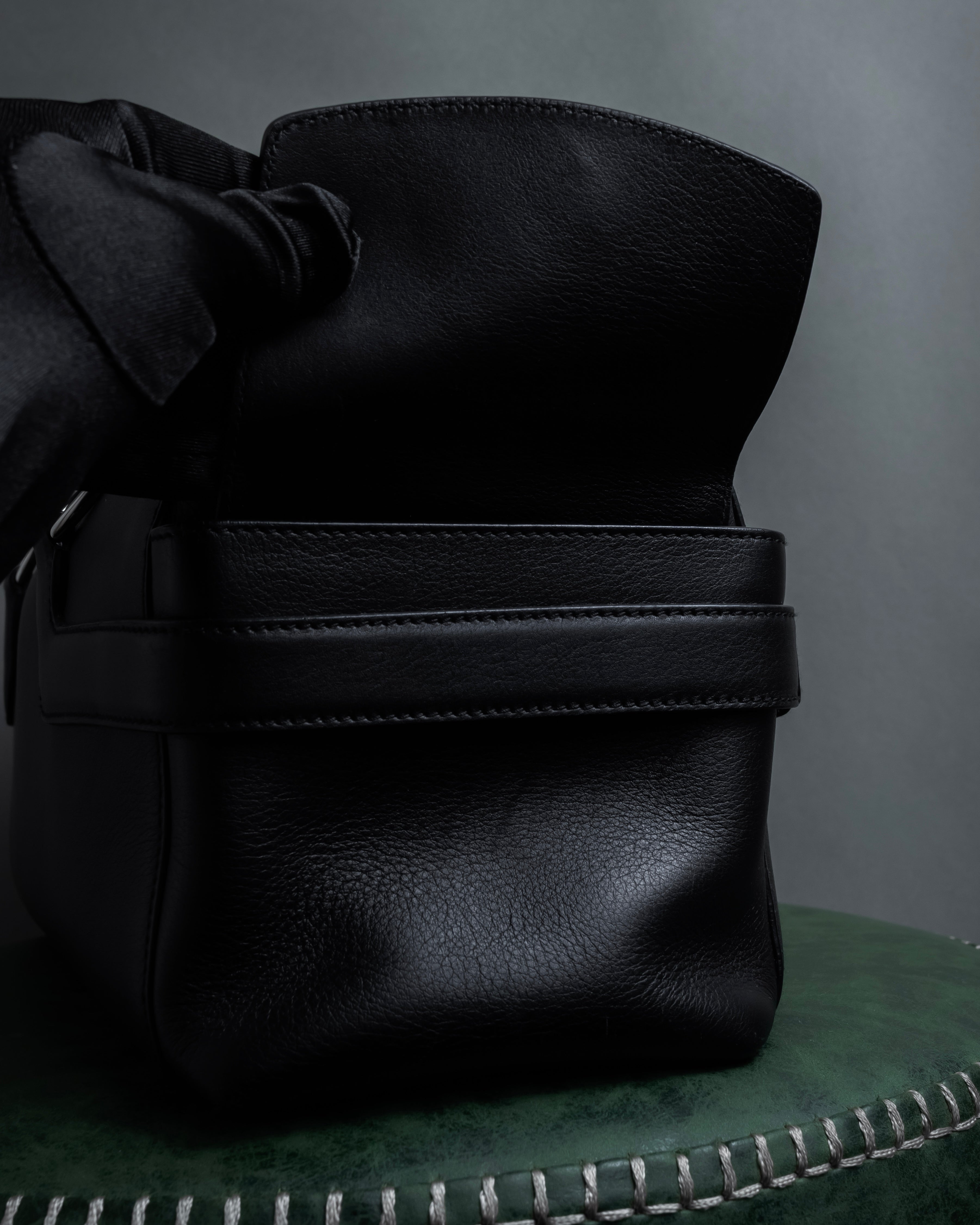 "Salvatore Ferragamo" Gancini motif design leather bowling bag