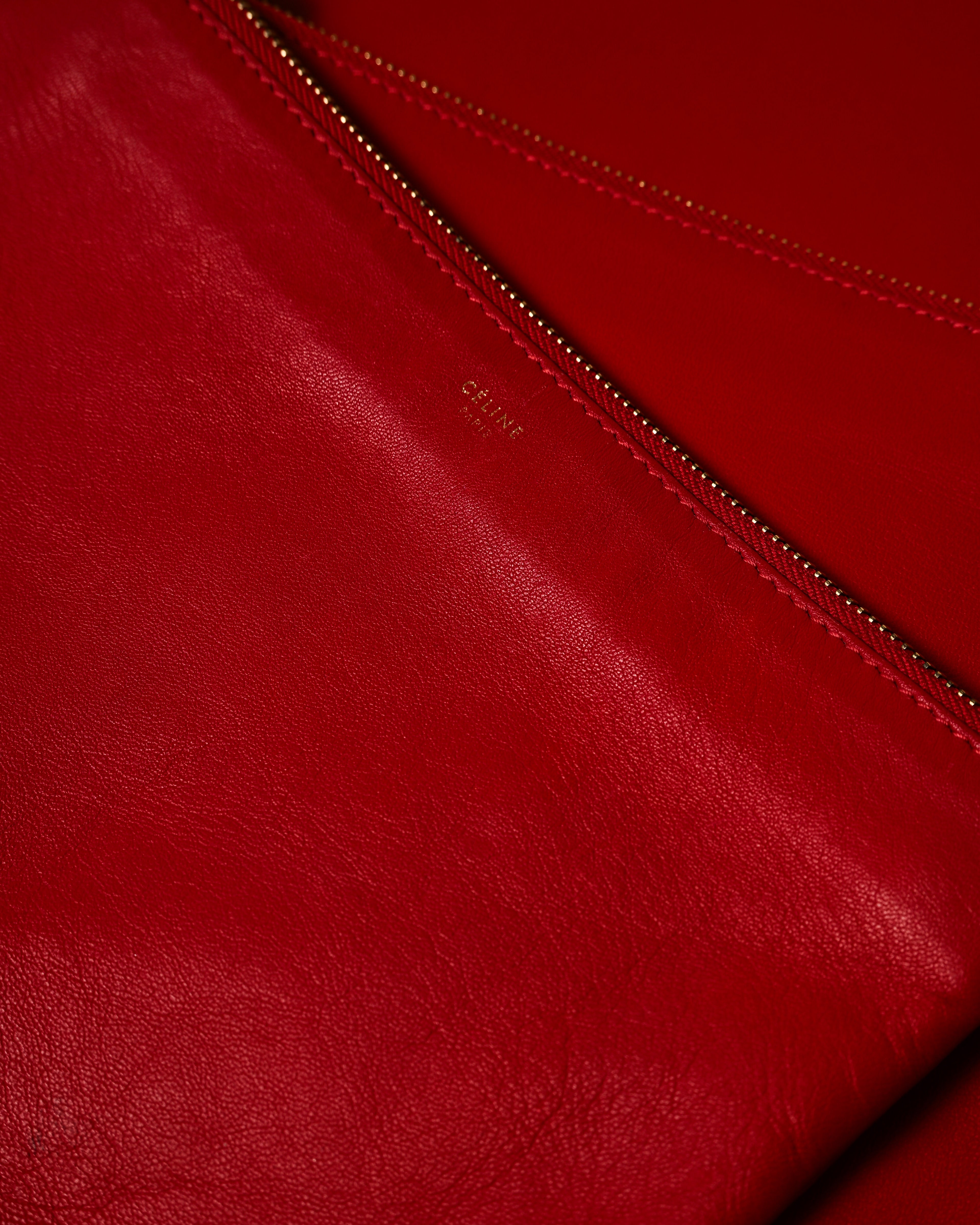 CÉLINE by Phoebe Philo
/ "Trio Small" Shoulder Bag Red