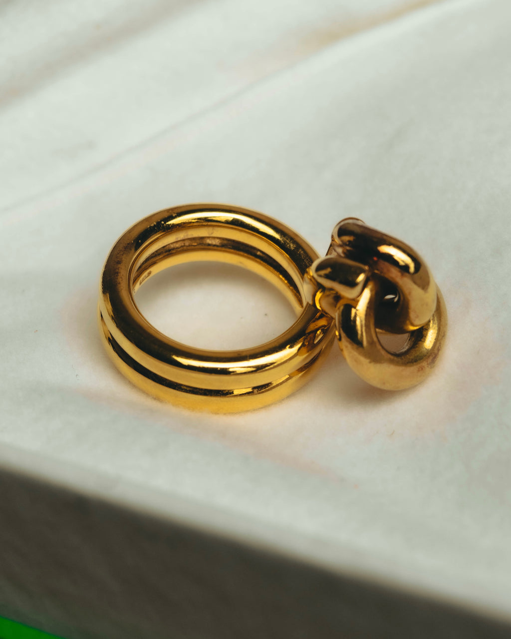 -SPECIAL- “BOTTEGA VENETA” 2021-2025 Gold tone sculptural knot ring