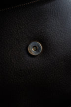 "GUCCI" Bar-shaped fastener design leather shoulder bag