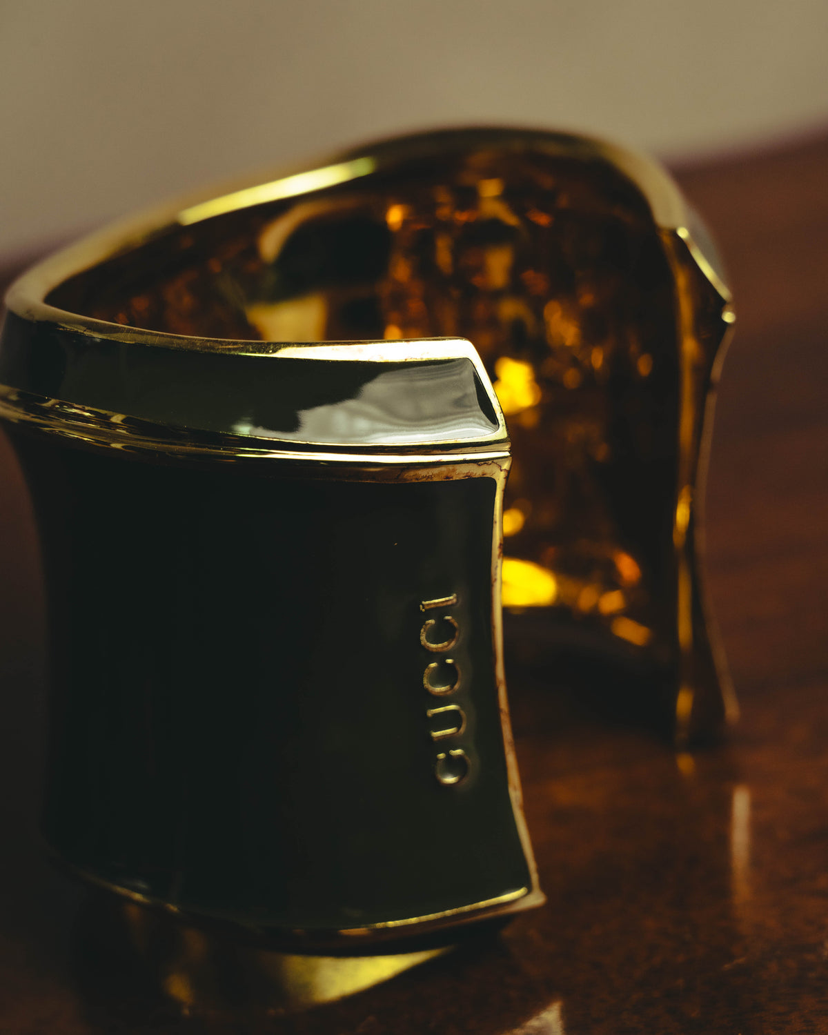 –SPECIAL– “GUCCI” 80’s-90’s Sculptural green enamel-effect wide cuff bangle