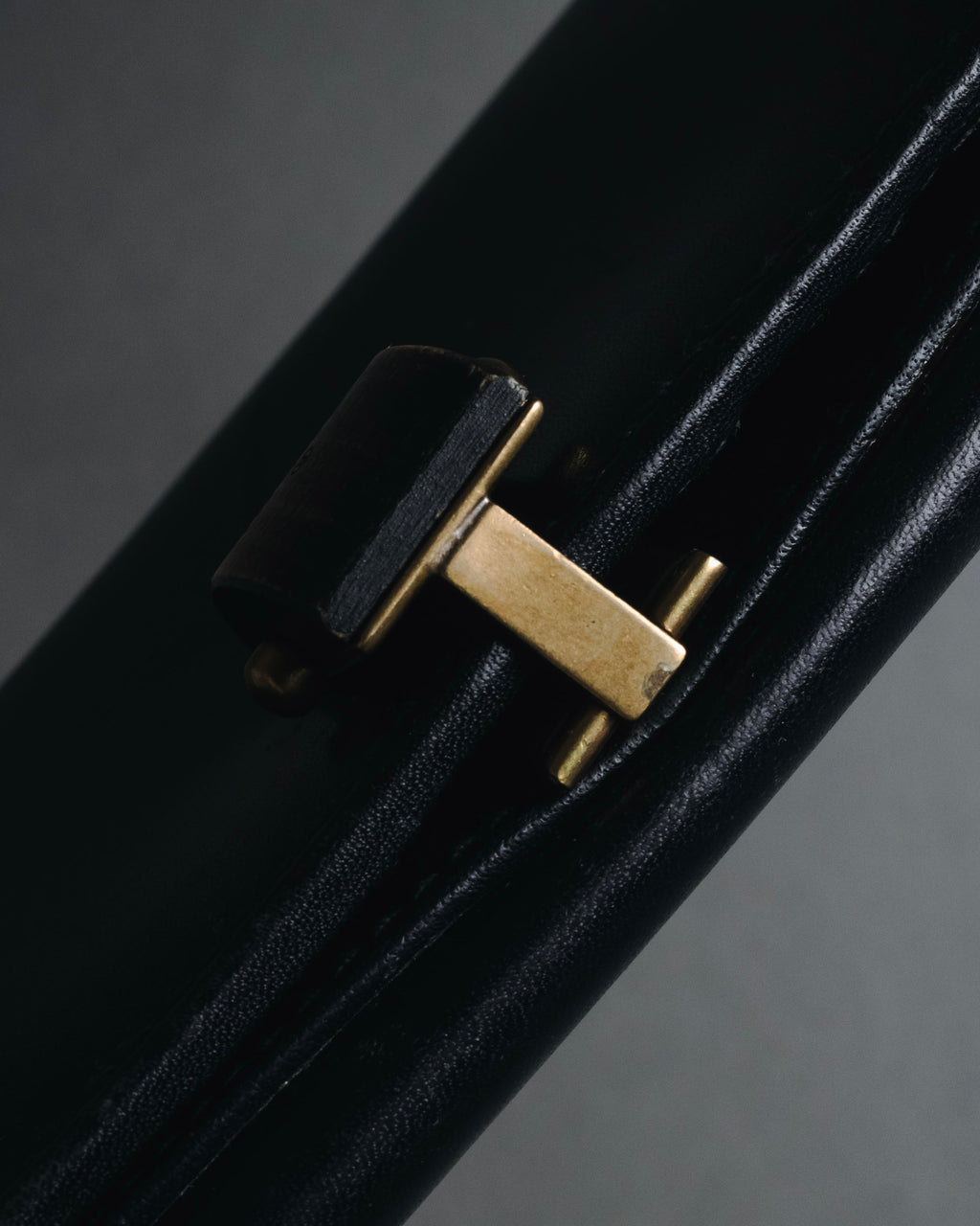 "GUCCI" Mid 00’s wood-lock leather long wallet