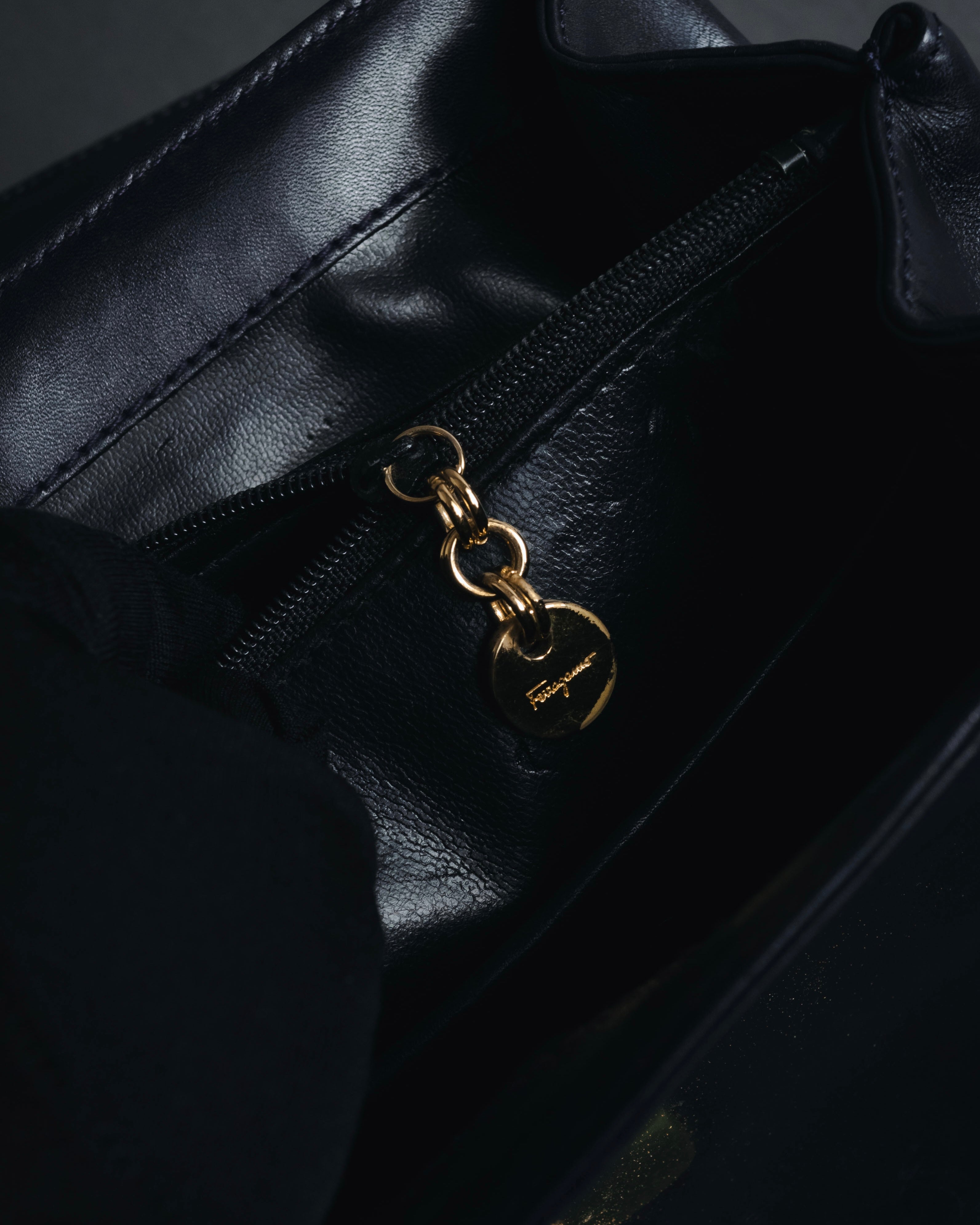 "Salvatore Ferragamo" Structured top-handle leather satchel bag