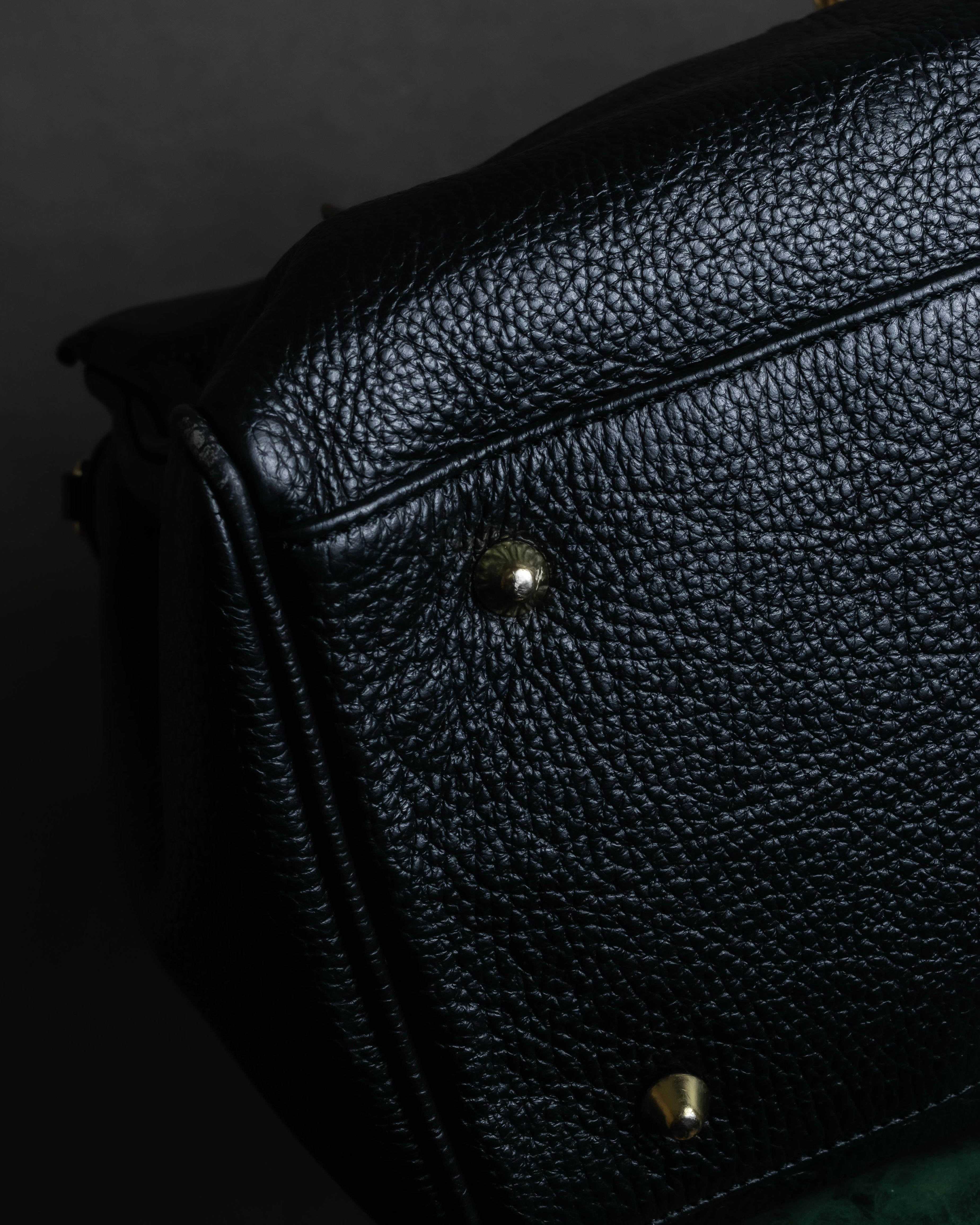 "AULENTTI" Gold closure belt design leather 2-way bag