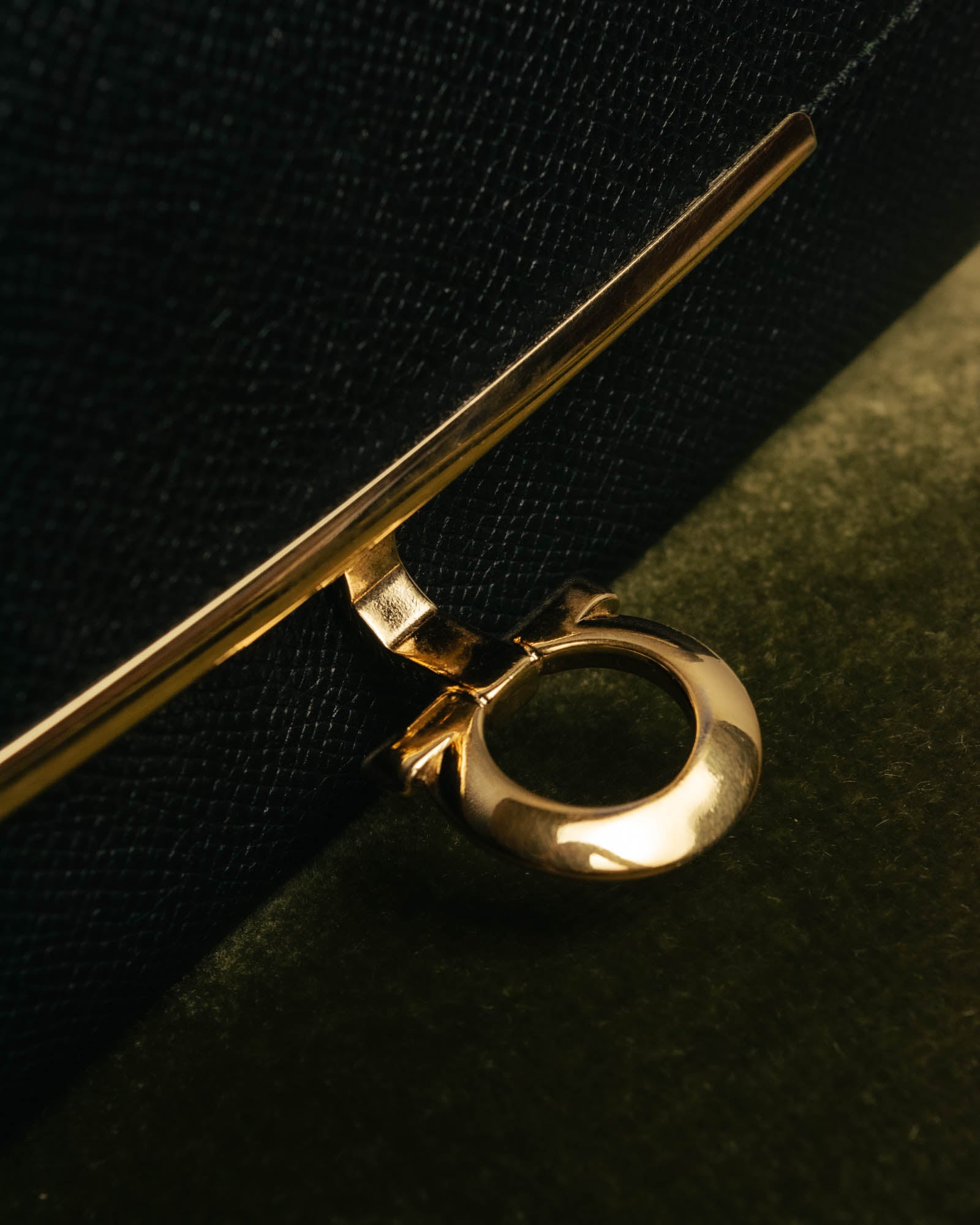 “Salvatore Ferragamo” Vintage gancini continental wallet