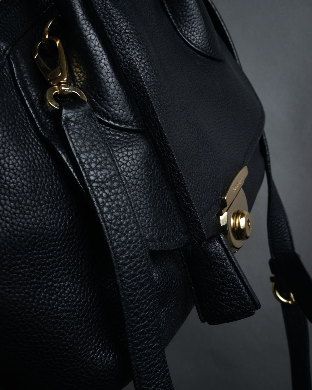 “Salvatore Ferragamo” 2000’s Pebbled leather turn lock bag