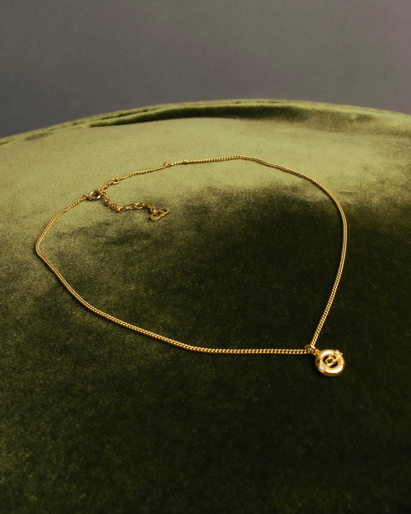 "Christian Dior" 80's-00's Gold tone cd pendant necklace