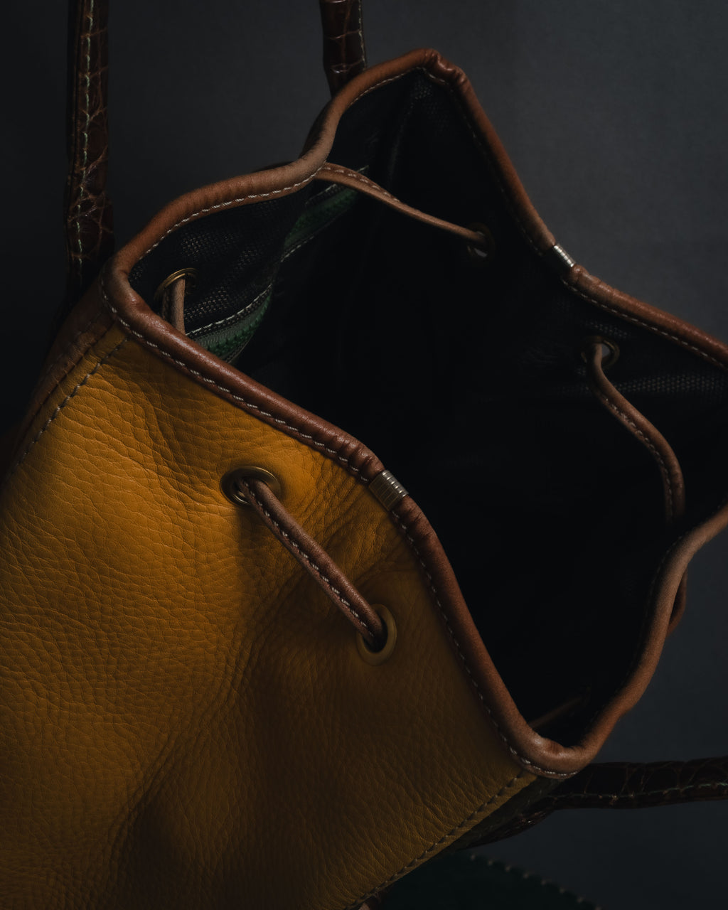 "LOEWE" 90’s drawstring leather bucket bag