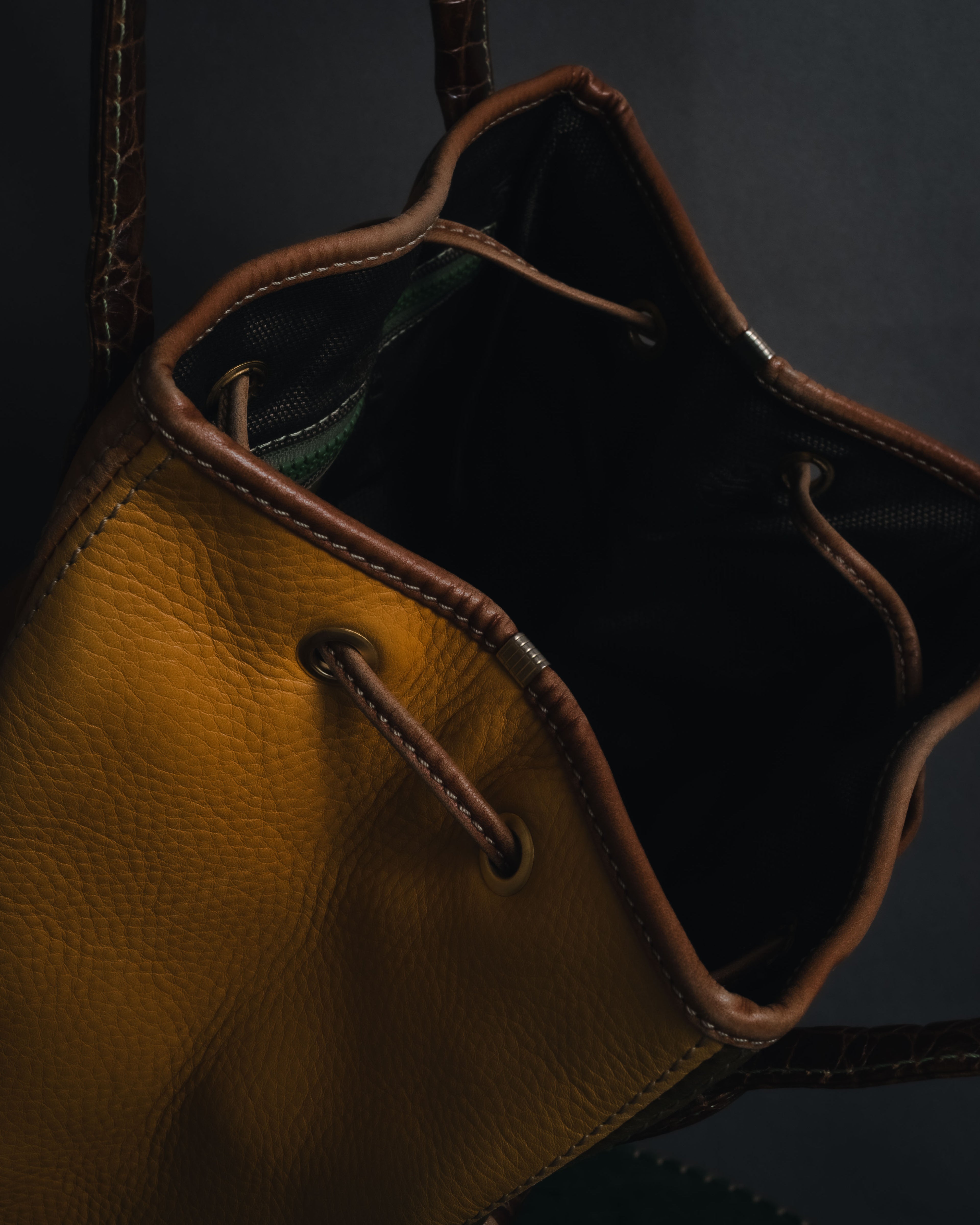 "LOEWE" 90’s drawstring leather bucket bag