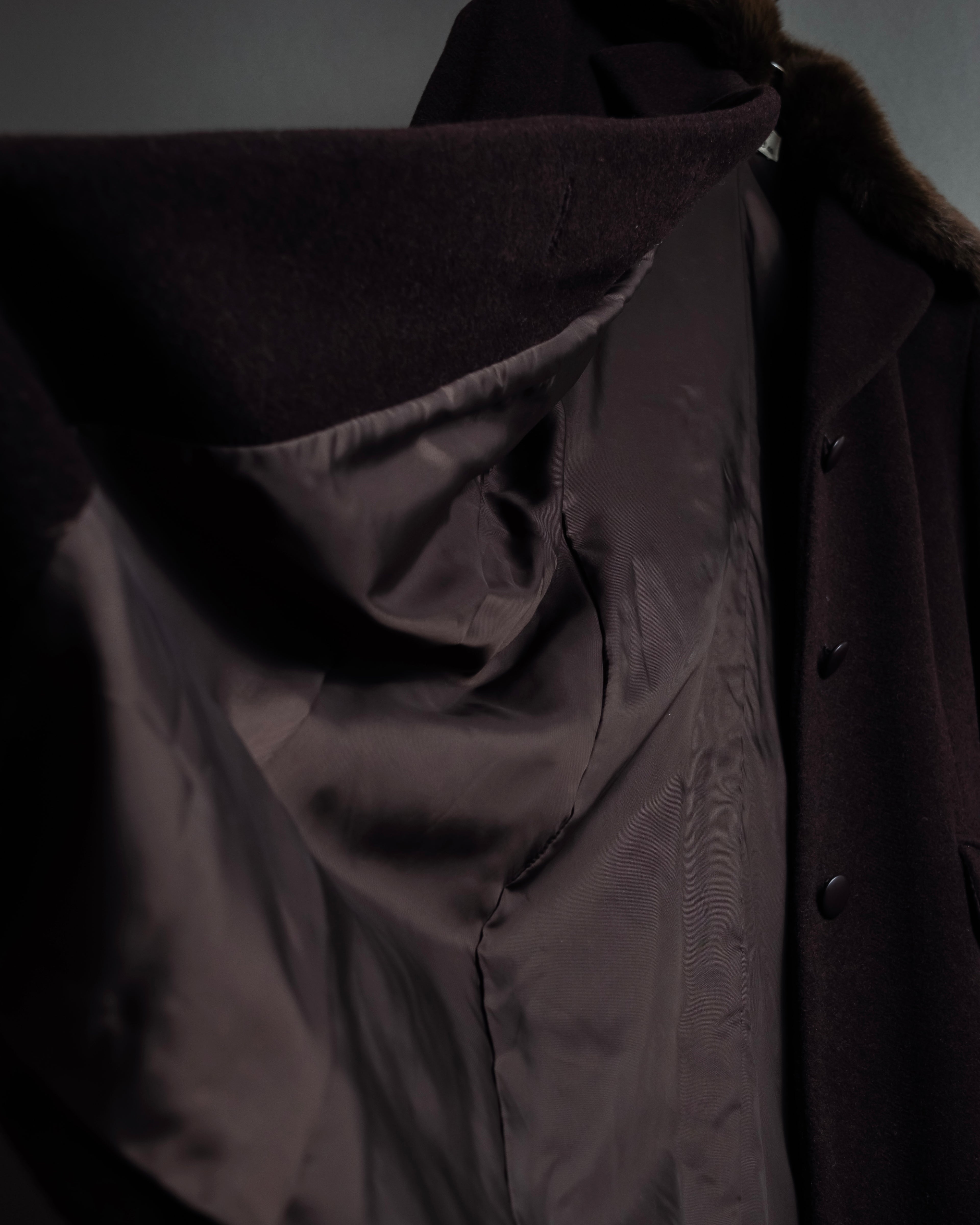 "miss Chloe" Fur collar switching design wool coat