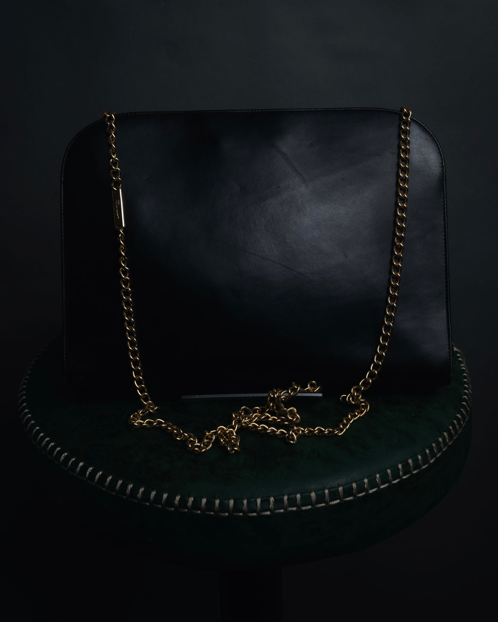 "Salvatore Ferragamo" 90’s Iconic gancini chain shoulder bag