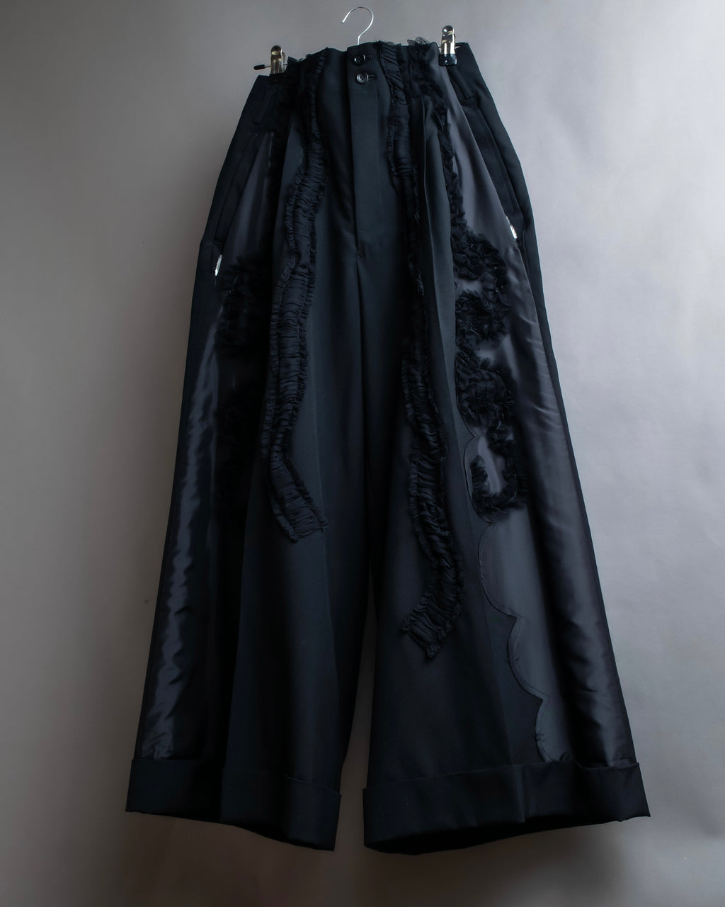"COMME des GARCONS" Ruffle & tulle asymmetrical docking sarouel slacks
