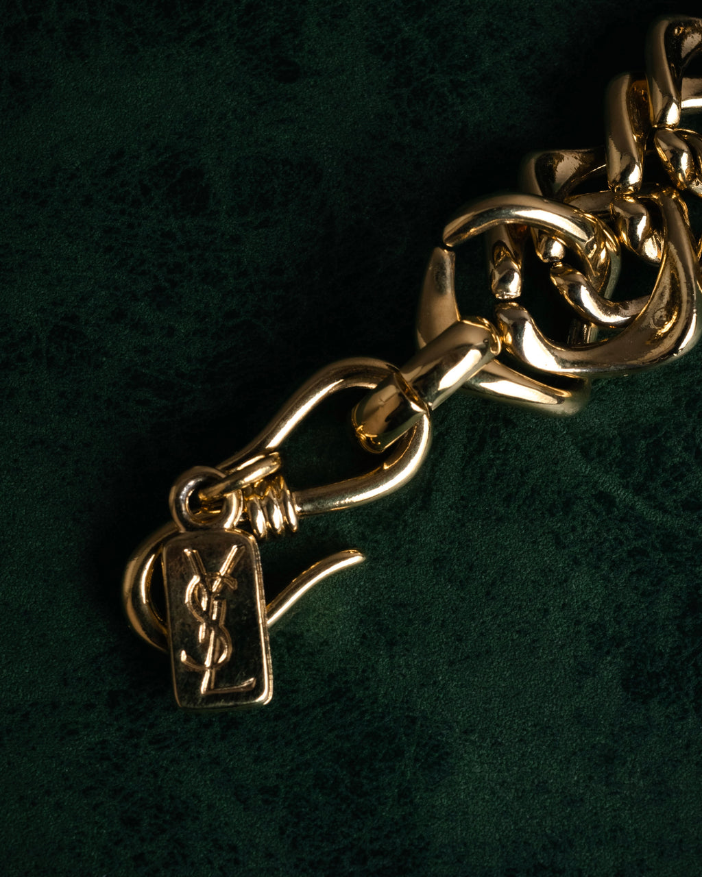 –SPECIAL– “Yves Saint Laurent” 90’s sculptural chain bracelet