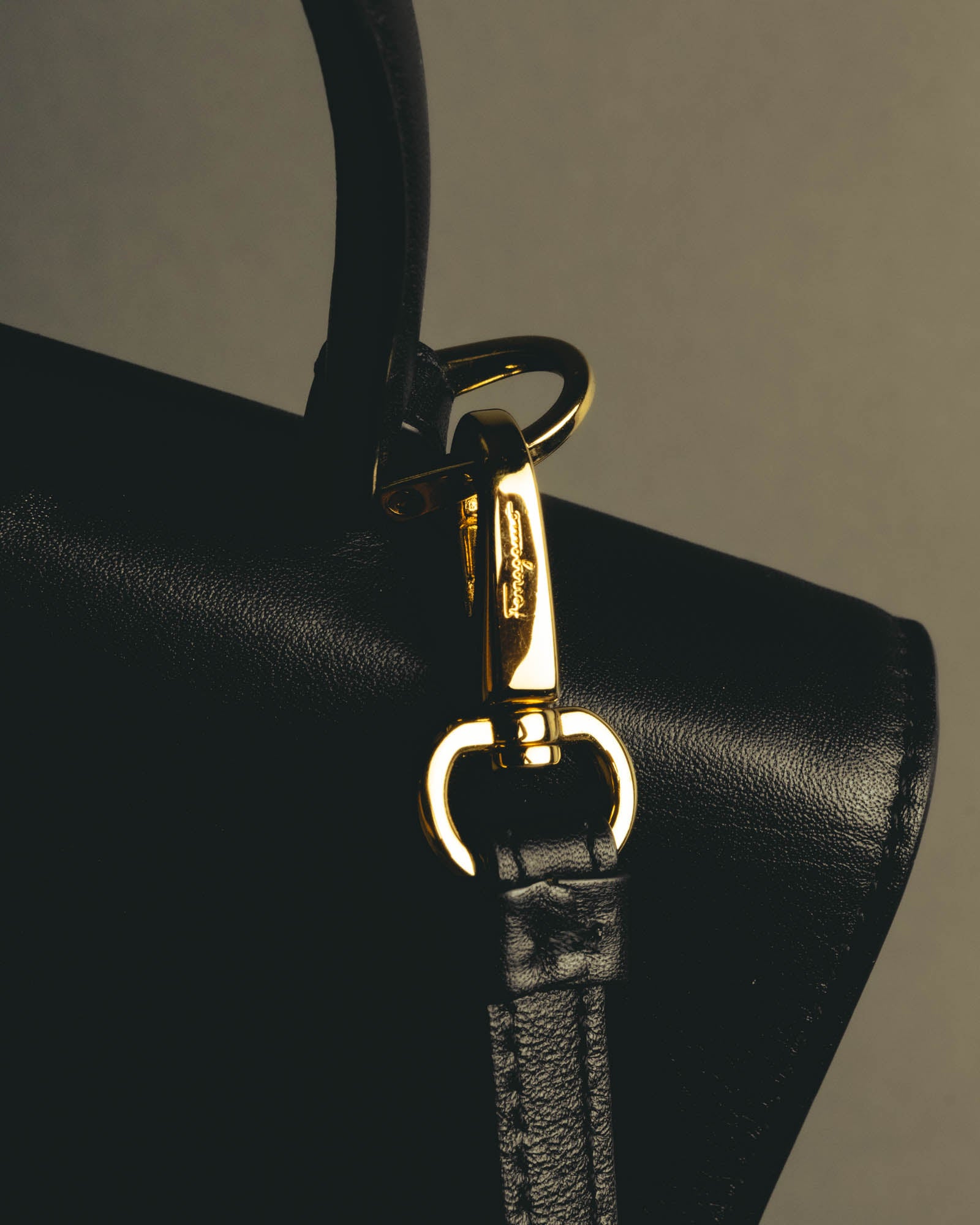 "Salvatore Ferragamo" 2010's Classic Gancini top handle shoulder bag