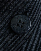 "PLEATS PLEASE ISSEY MIYAKE"
Narrow pleated sleeveless dress