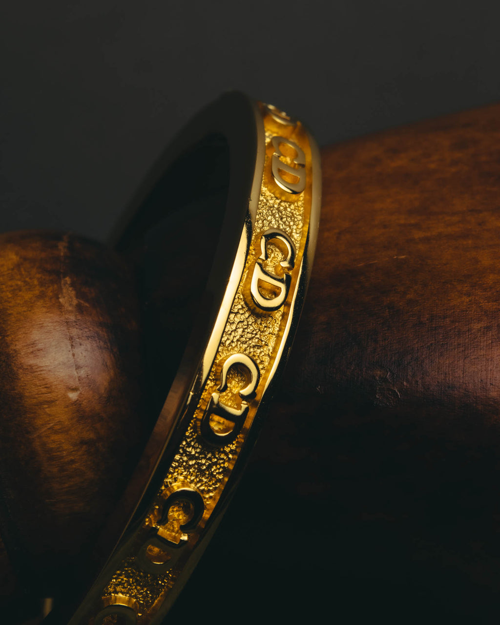“Christian Dior” 80’s-90’s CD monogram gold tone bangle
