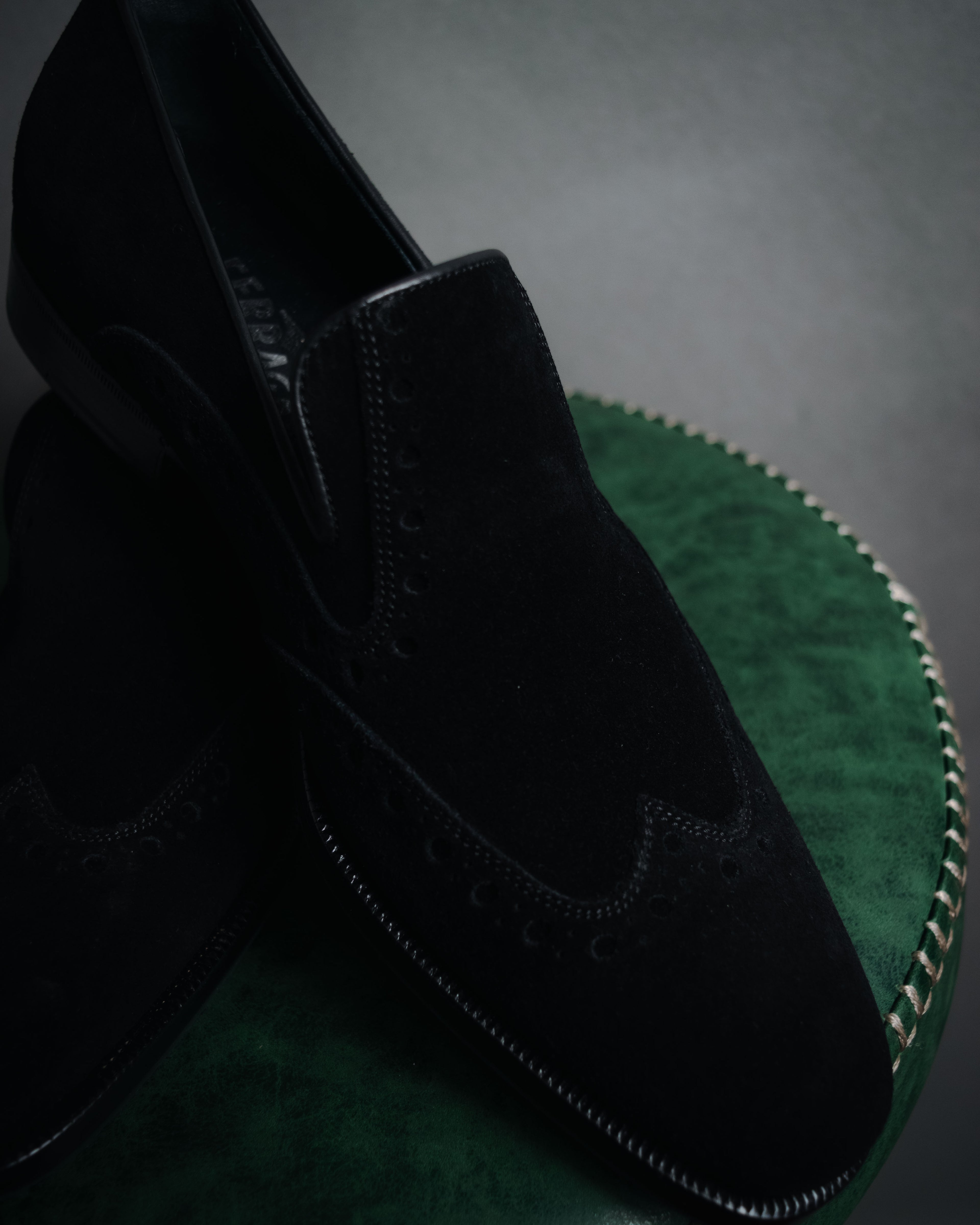 "Salvatore Ferragamo" 00’s-10’s Suede wingtip slip-on loafers