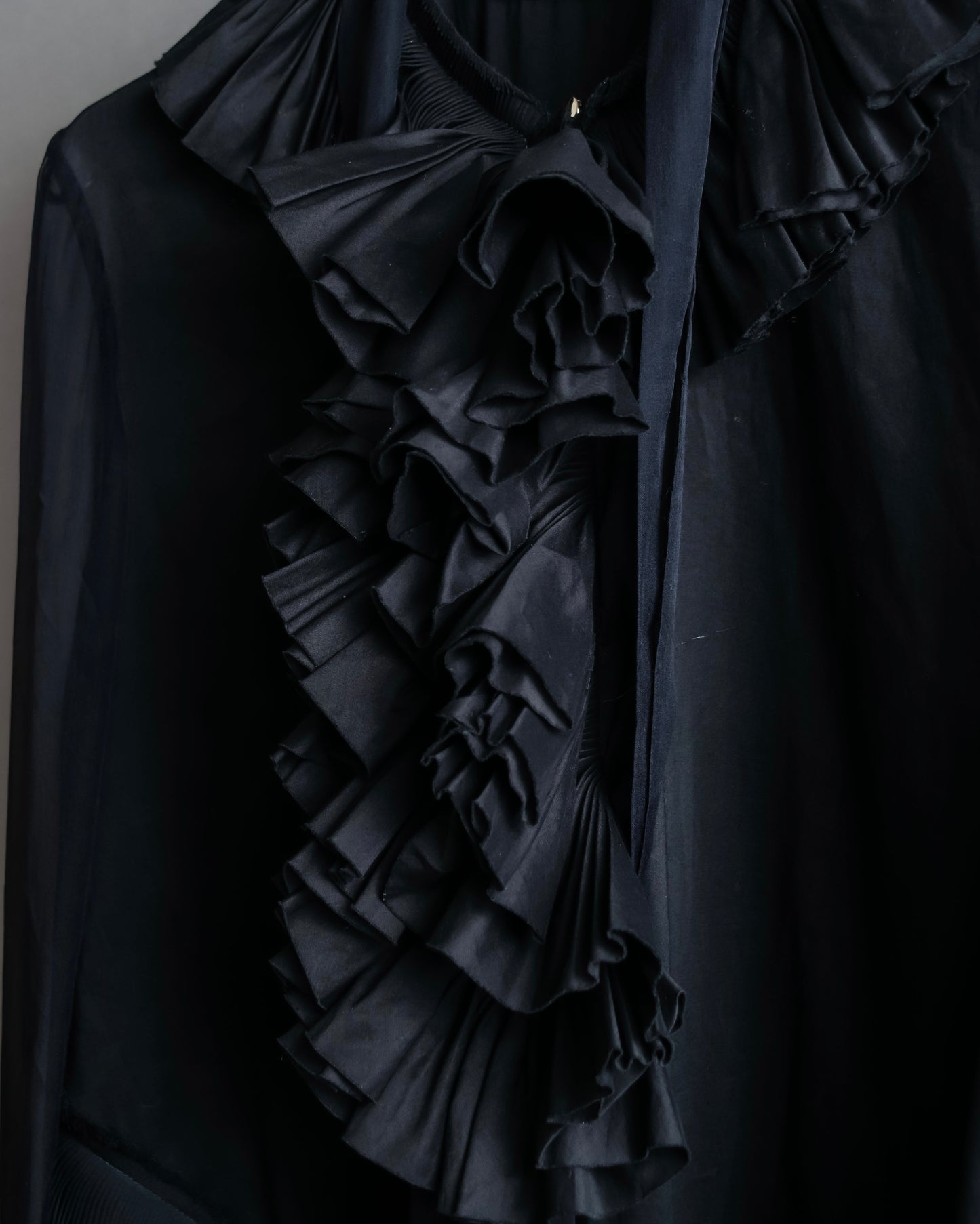 "GIVENCHY" Ribbon frill detail bow tie silk shirt ribbon frill detail