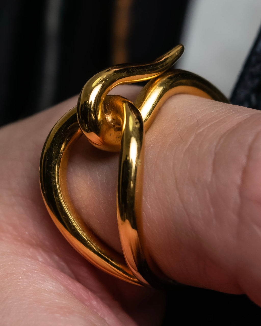 "HERMES" Jumbo scarf gold ring