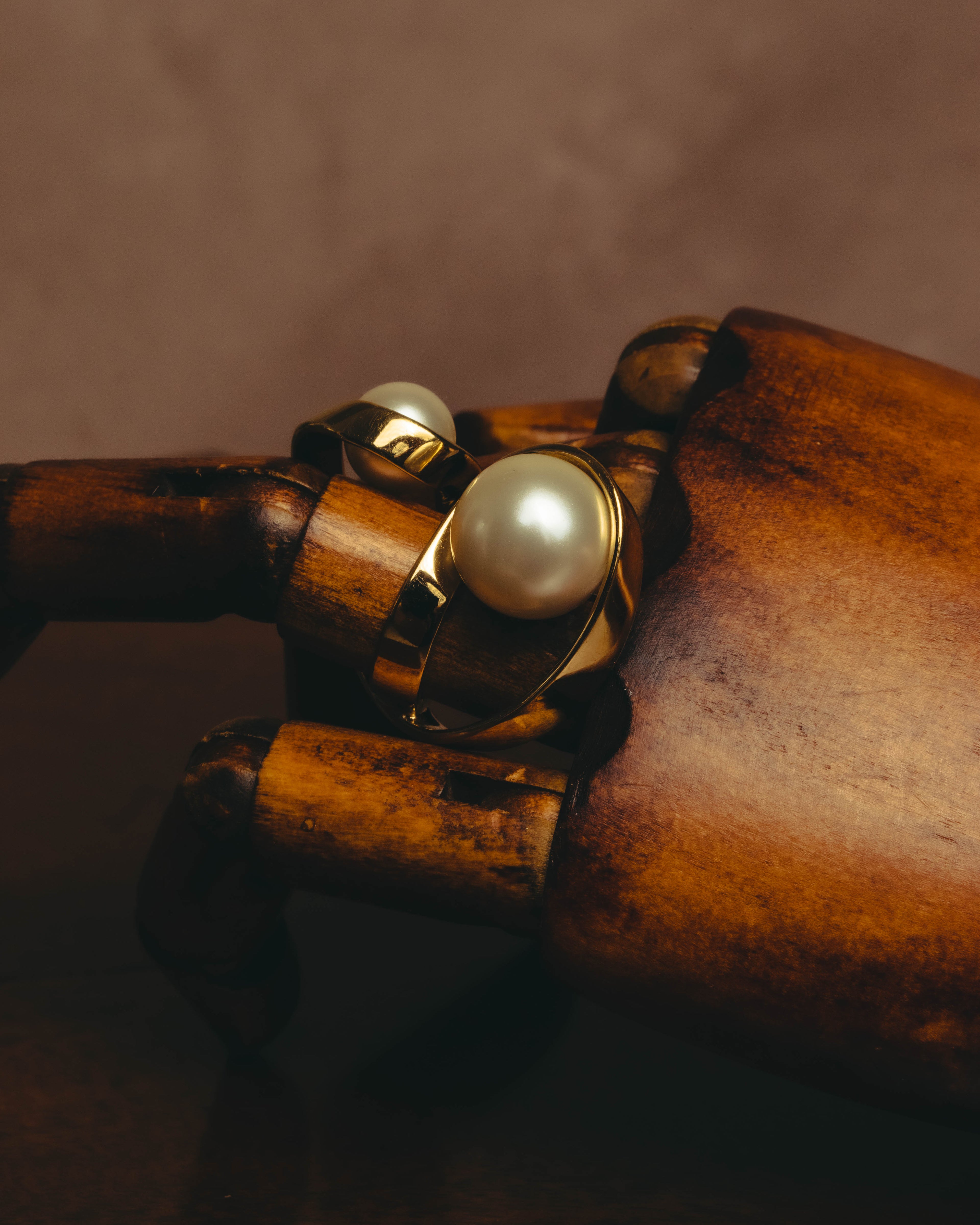 -SPECIAL- "Christian Dior” 2015-16 UltraDior sculpted double pearl ring