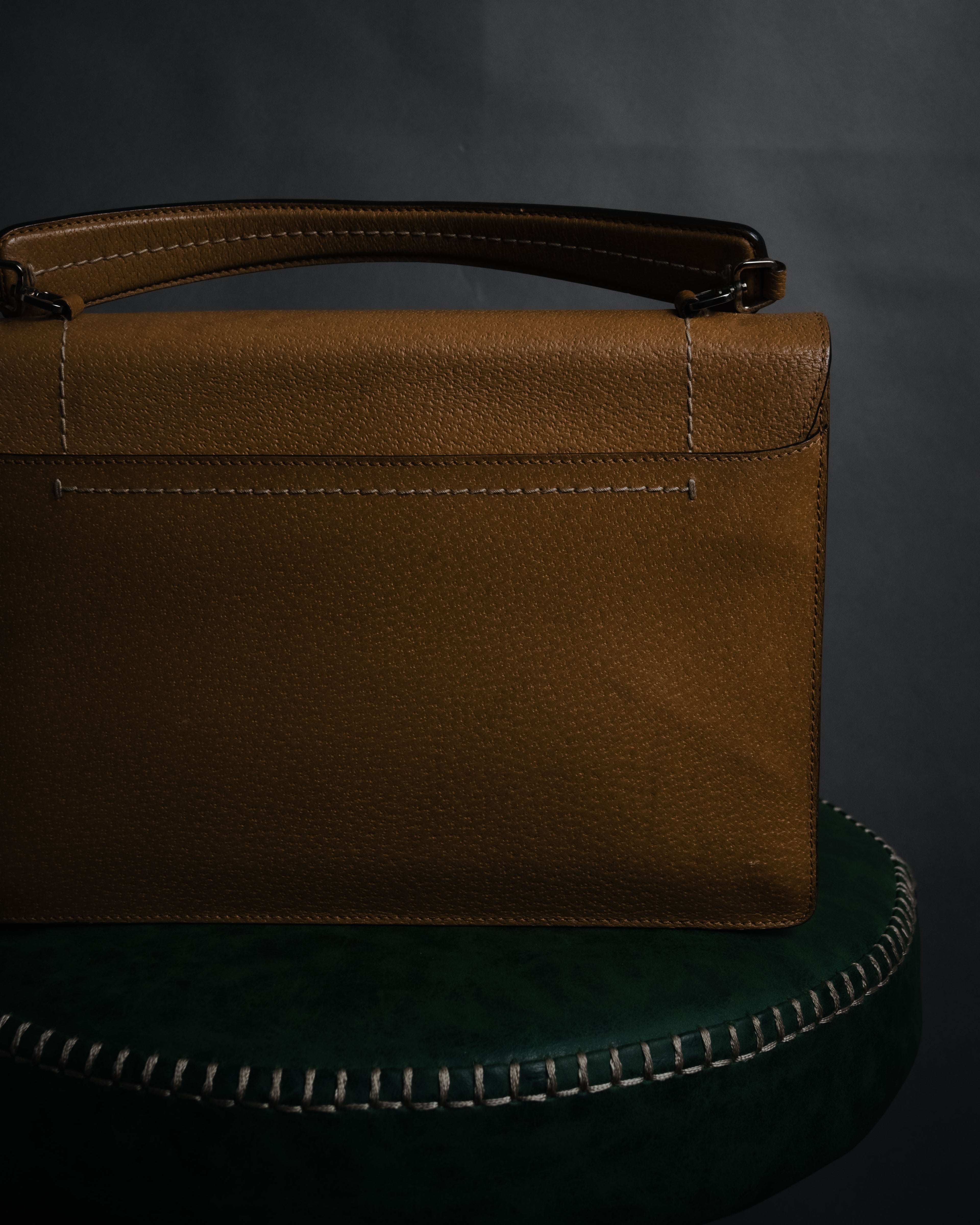 "PRADA" 90’s-00’s Minimalist embossed logo accordion bag