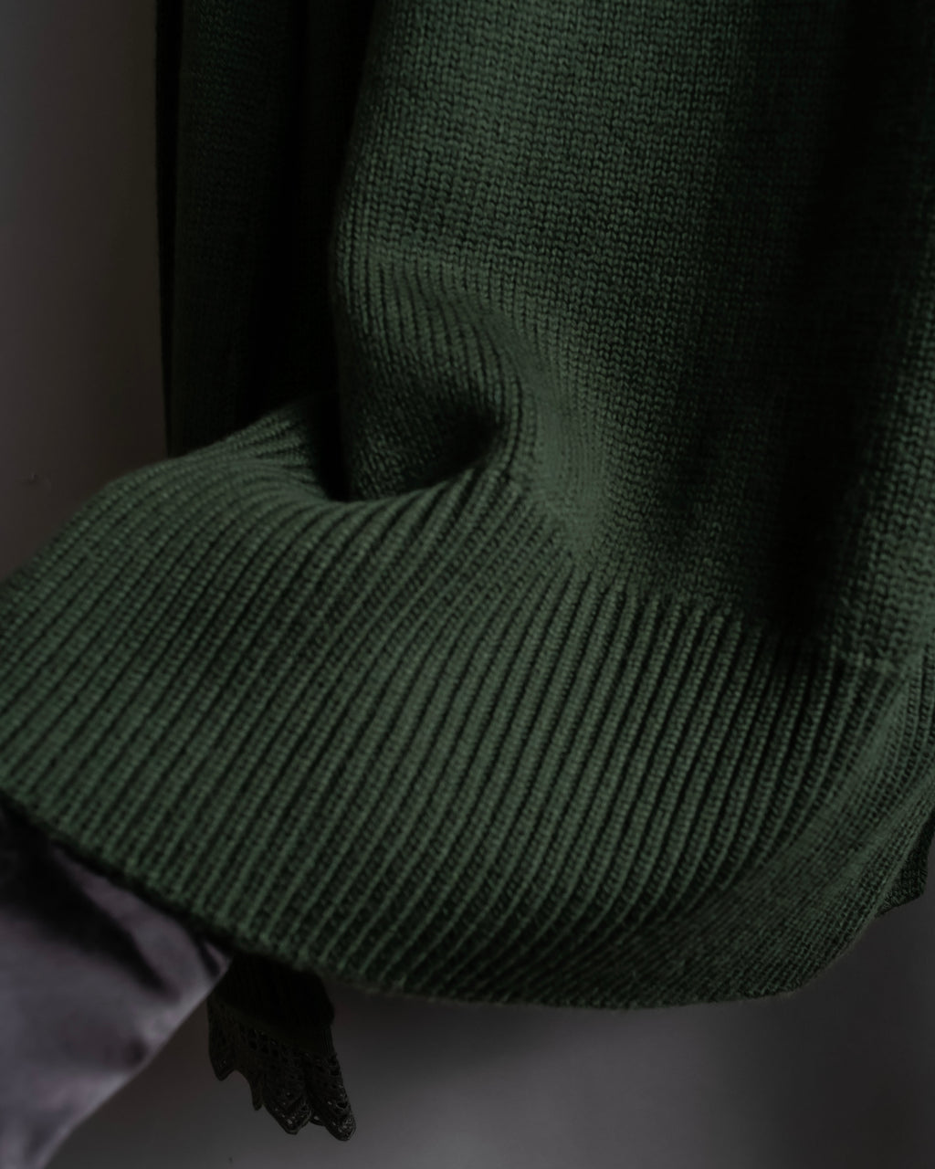 "MONCLER" Relaxed fit high neck lace change knit