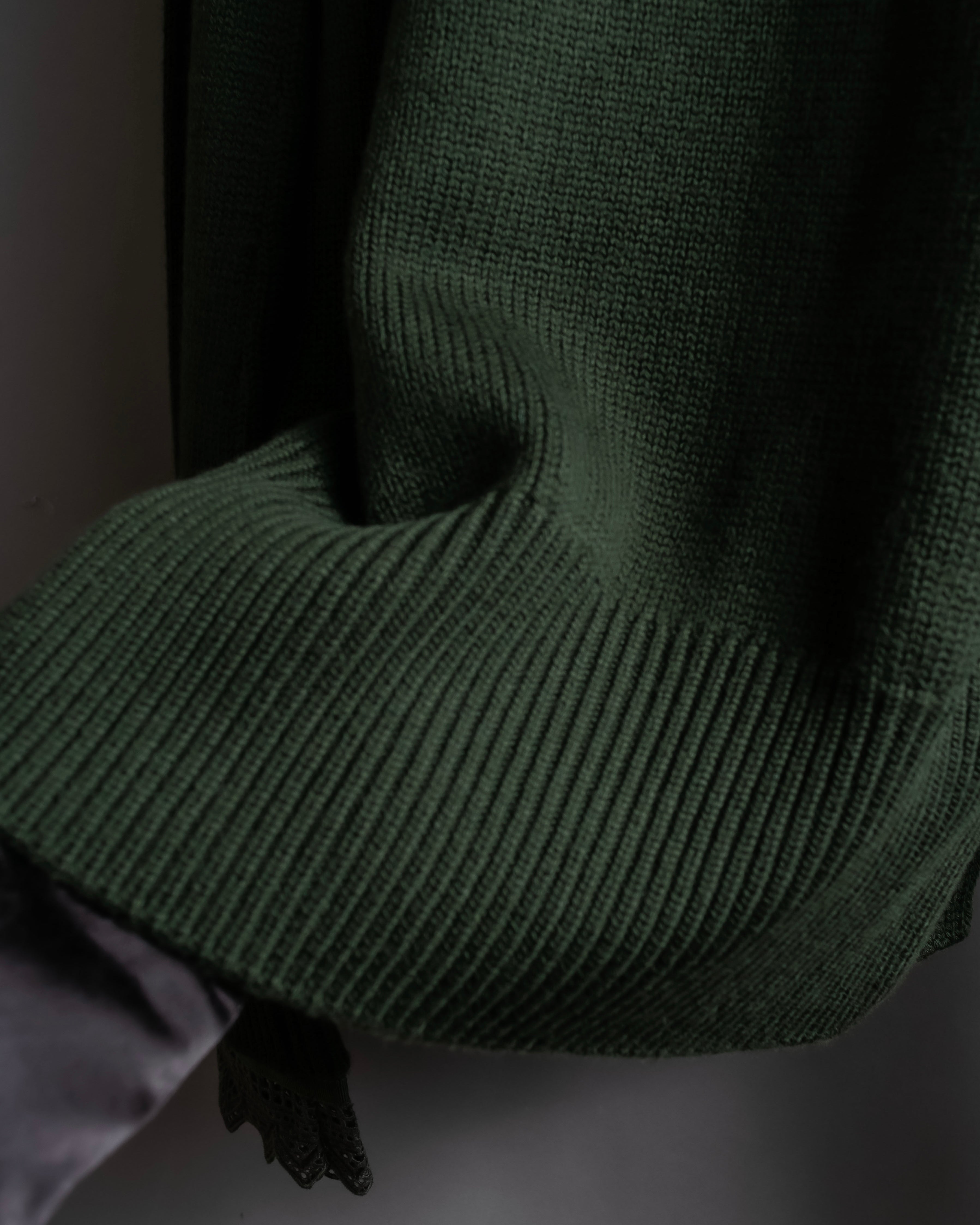 "MONCLER" Relaxed fit high neck lace change knit