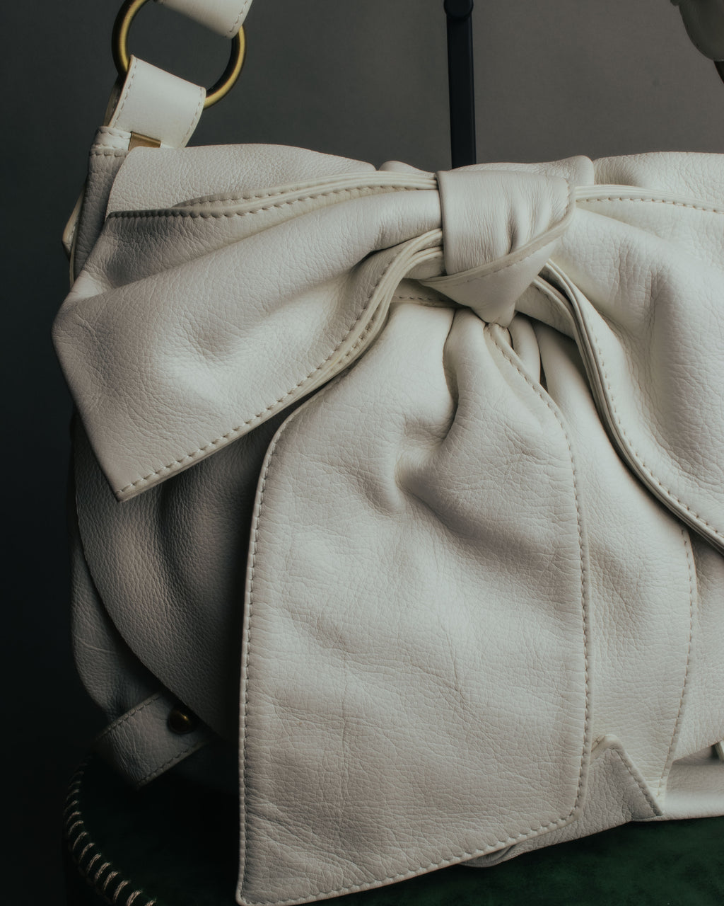 -SPECIAL- “Yves Saint Laurent” 2004-2011 Pilati era bow leather shoulder bag