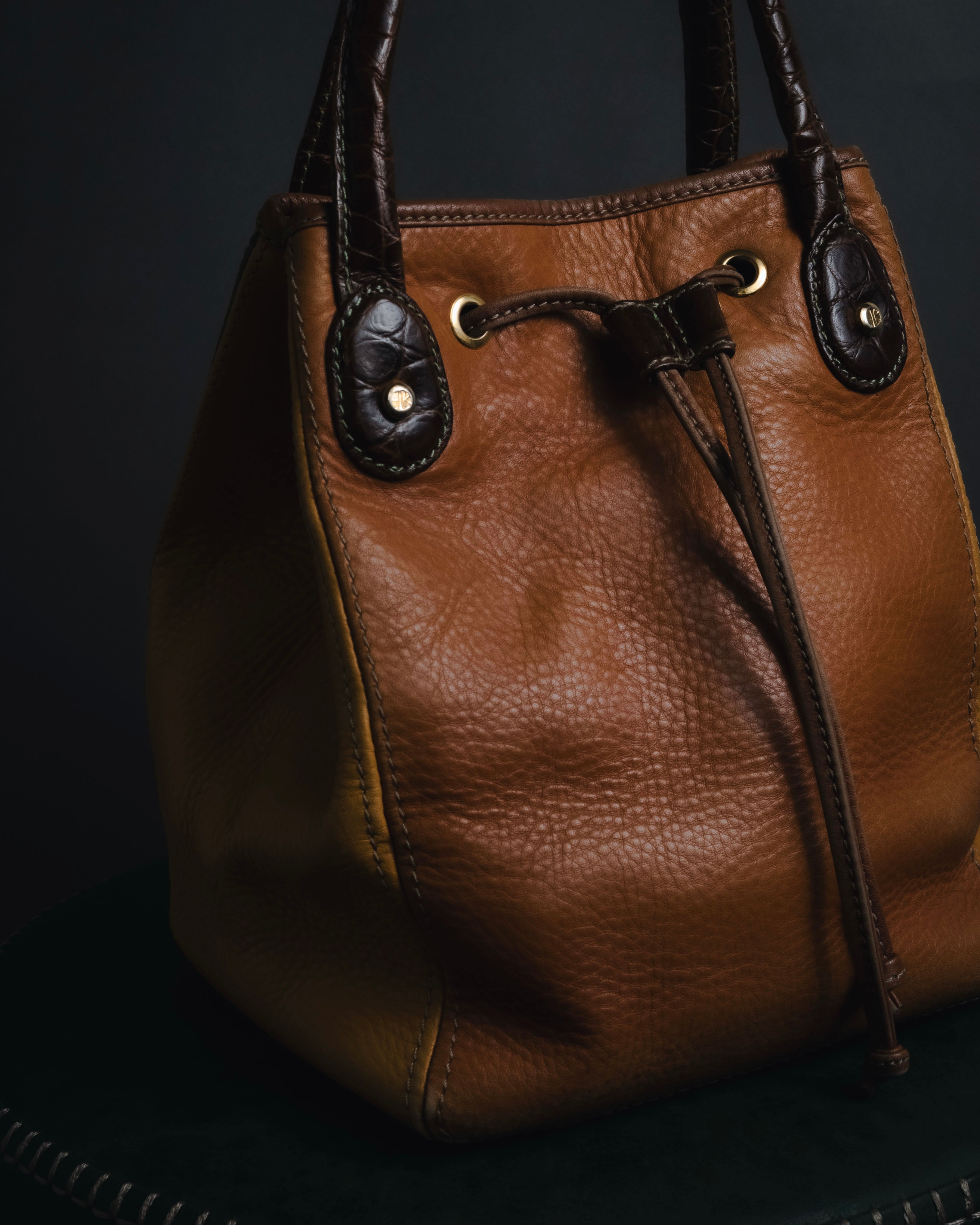 "LOEWE" 90’s drawstring leather bucket bag
