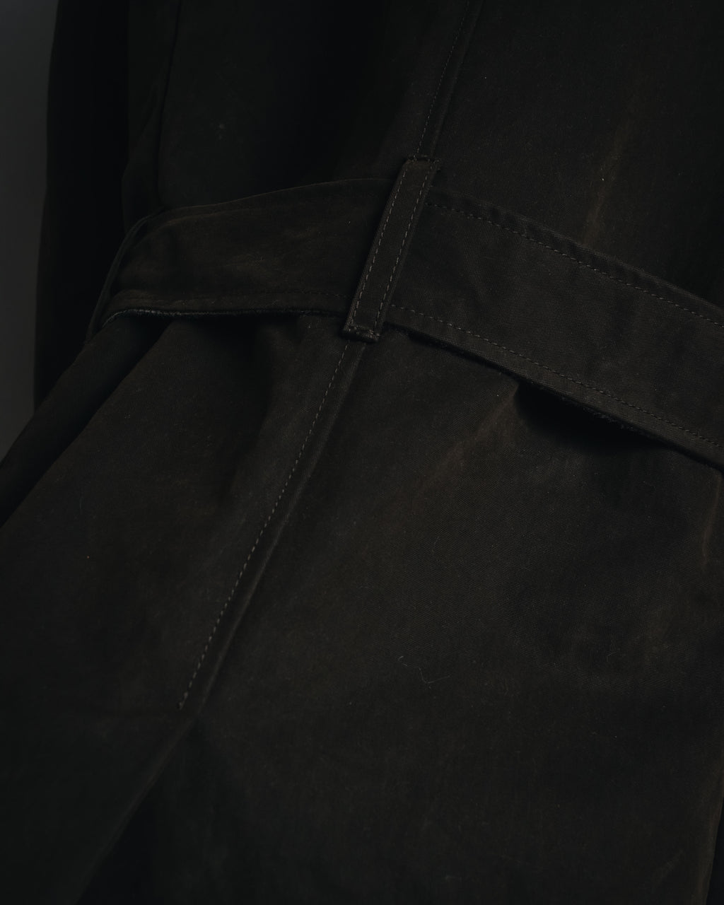 "DOLCE & GABBANA" 00’s resin coated patch detail belted coat