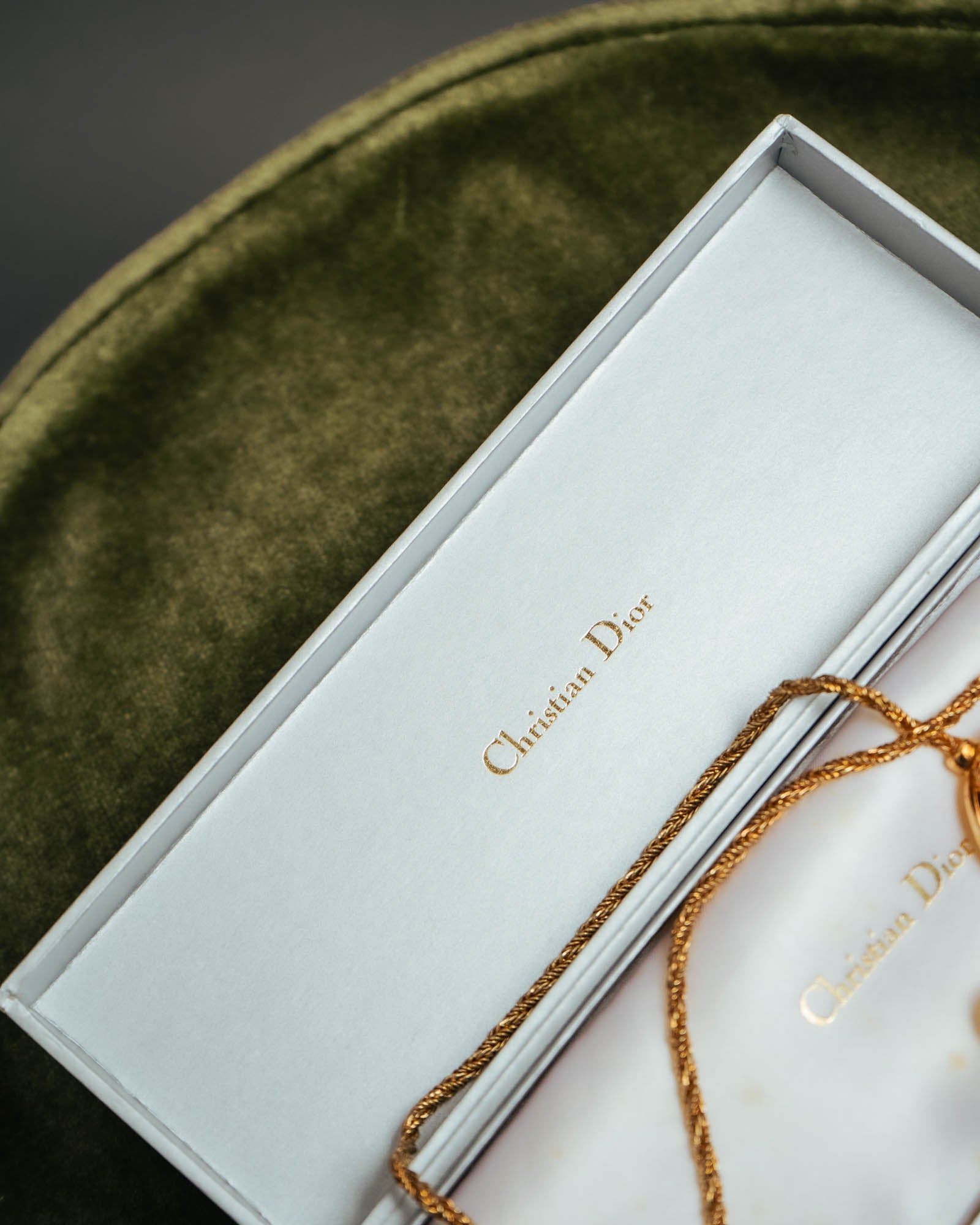–SPECIAL– “Christian Dior” 80’s-90’s rope knot pearl drop necklace