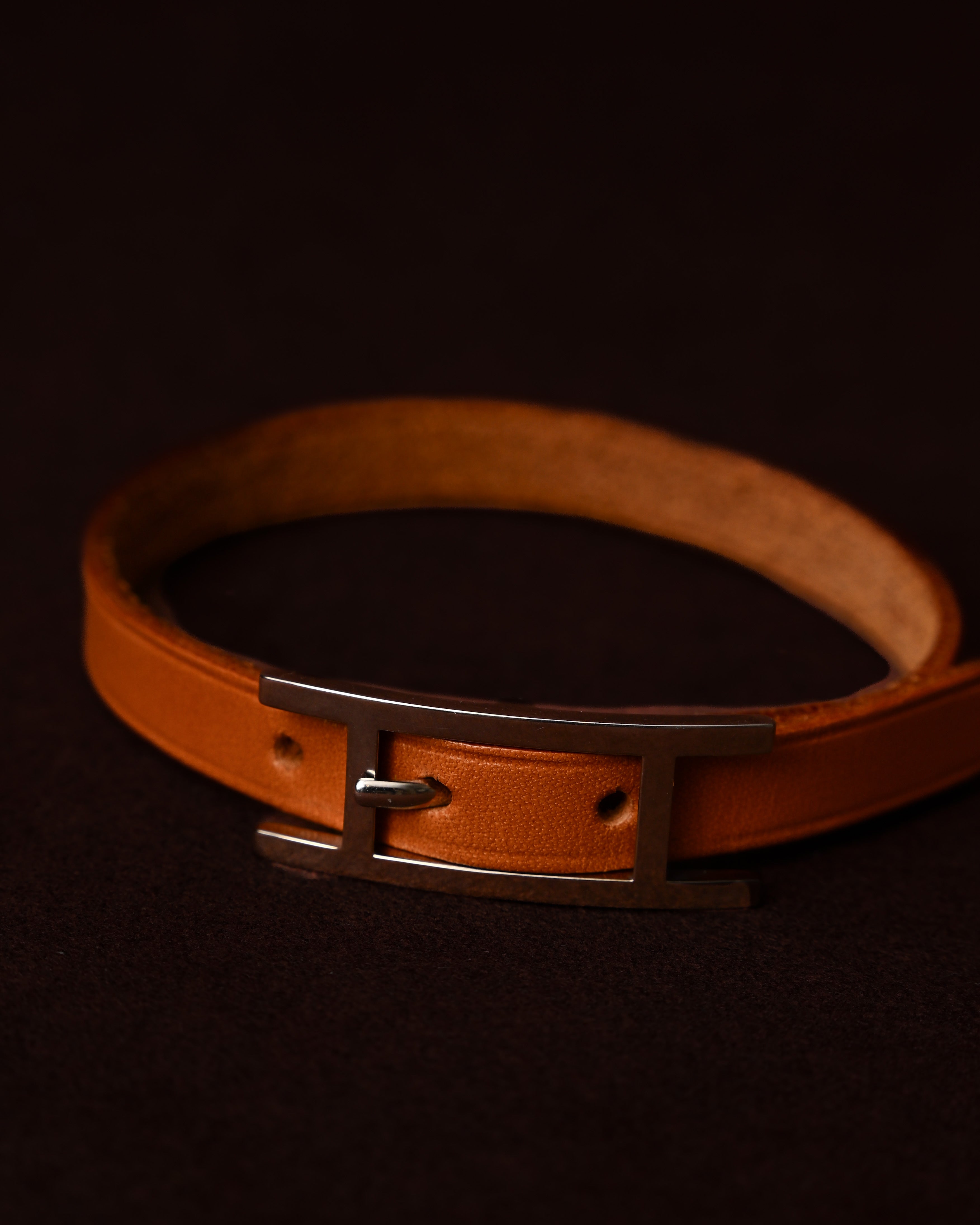 HERMES/ “Hapi” H Logo Leather Bracelet