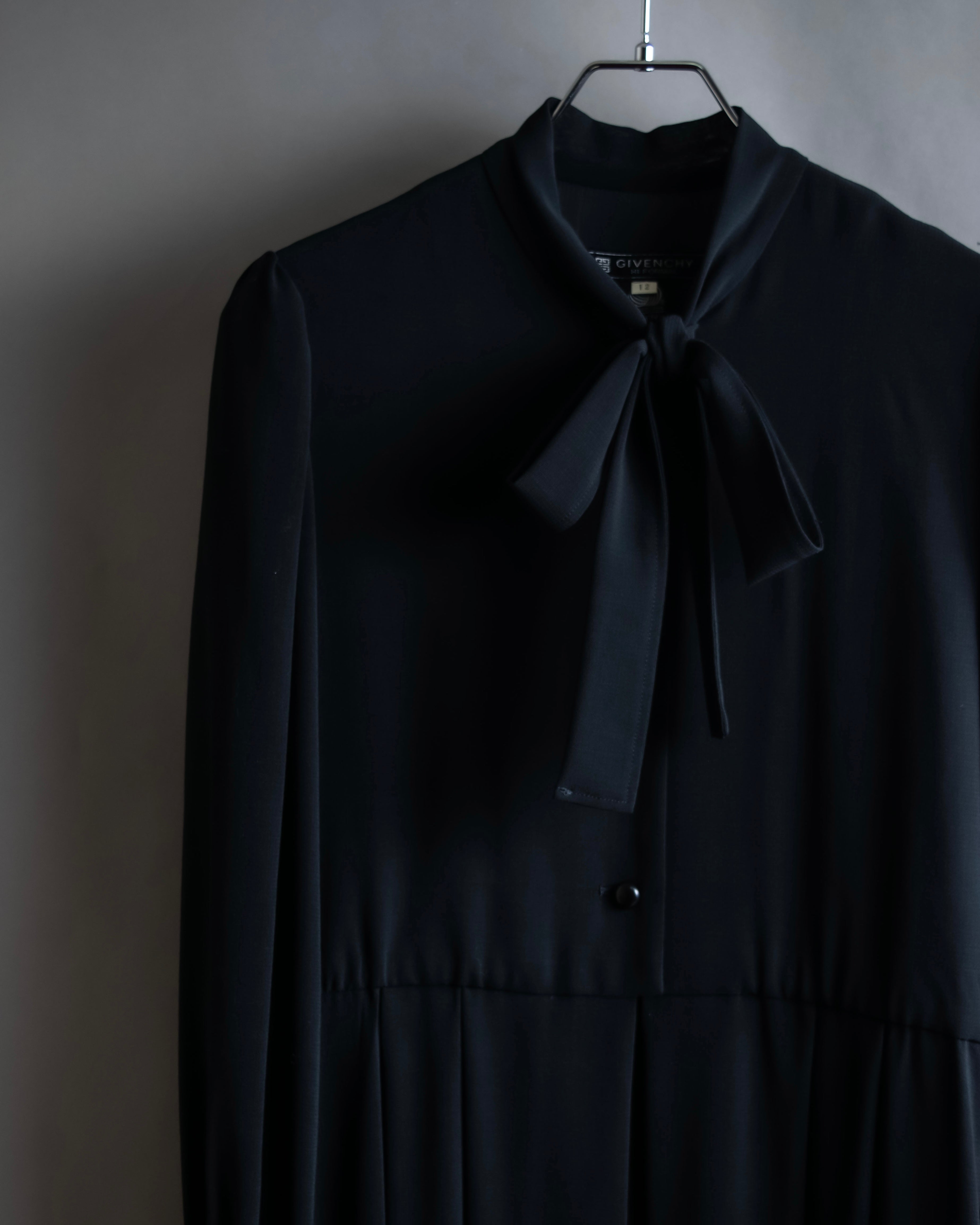 "GIVENCHY" Bowtie design pleated dress