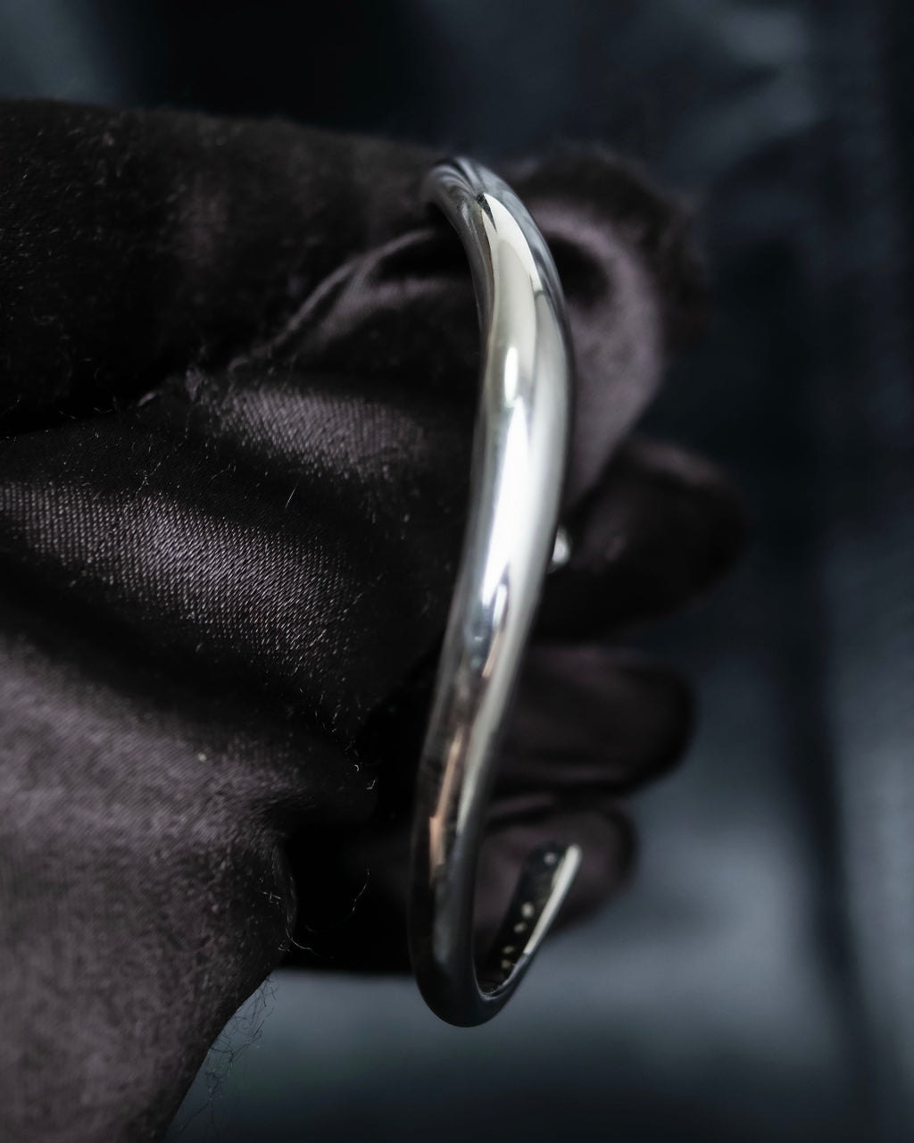 "ete" Silver 925 wavy design bangle