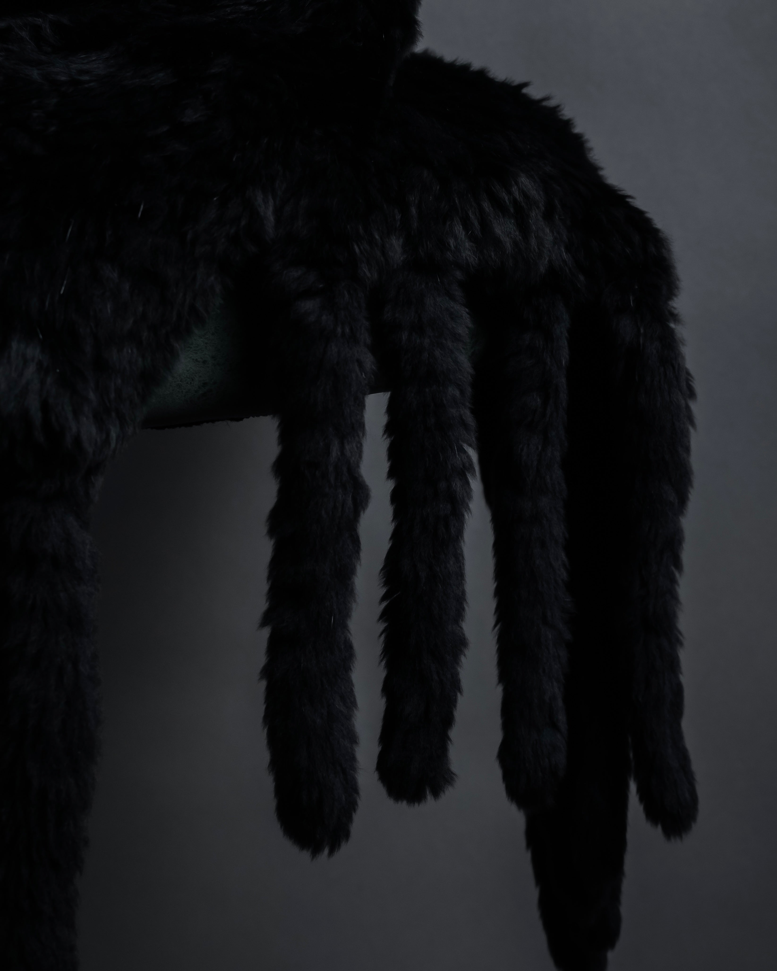 "CHOMBERT" Thick fringe design fur-like long muffler