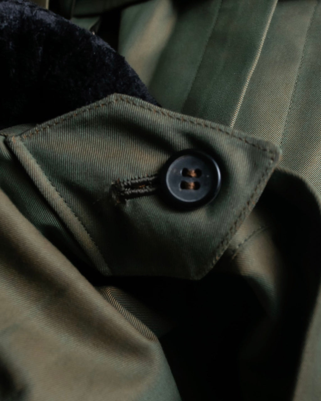 "BURBERRYS" Iridescent belted oversized trench coat