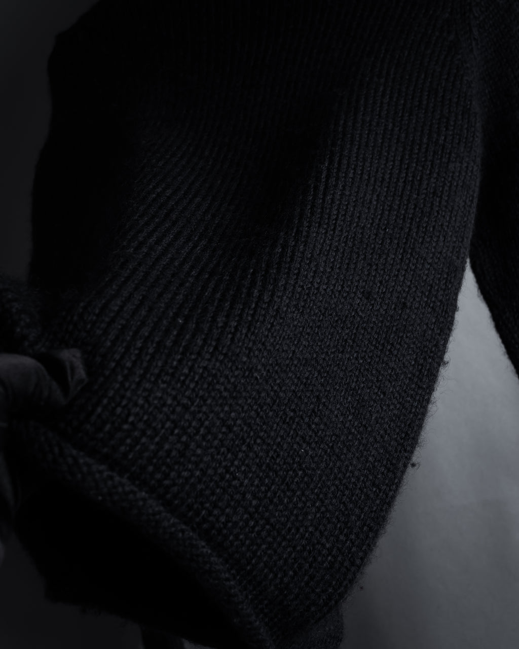 "Y’s" 17AW textured turtleneck knit sweater