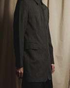 Chaqueta minimalista de los años 90-00 con cuello de esten de estiramiento y apertura frontal con cremallera de Max Mara