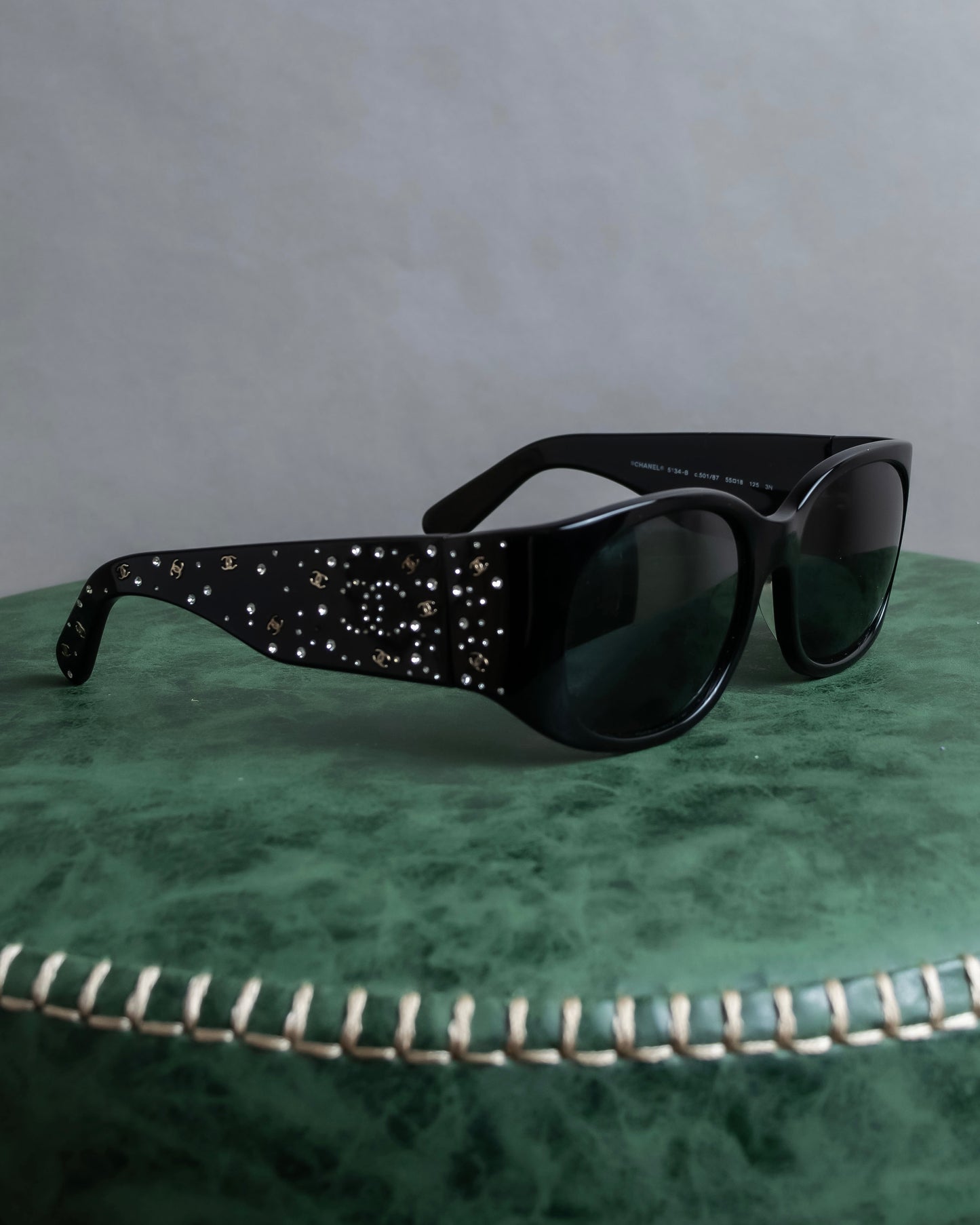 "CHANEL" Rhinestone & Coco mark engraved black lens sunglasses