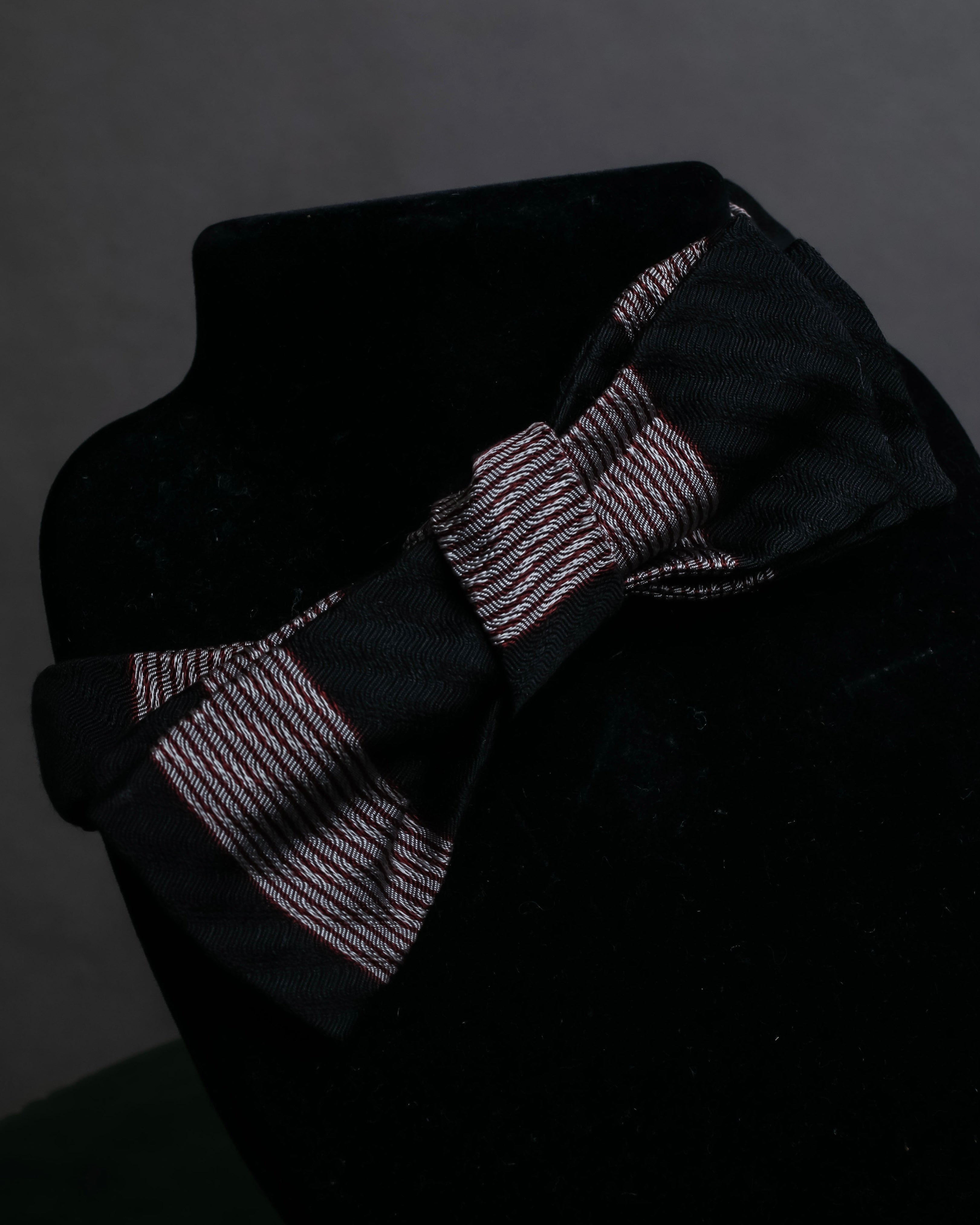 "DRIES VAN NOTTEN" Herringbone striped silk bow tie