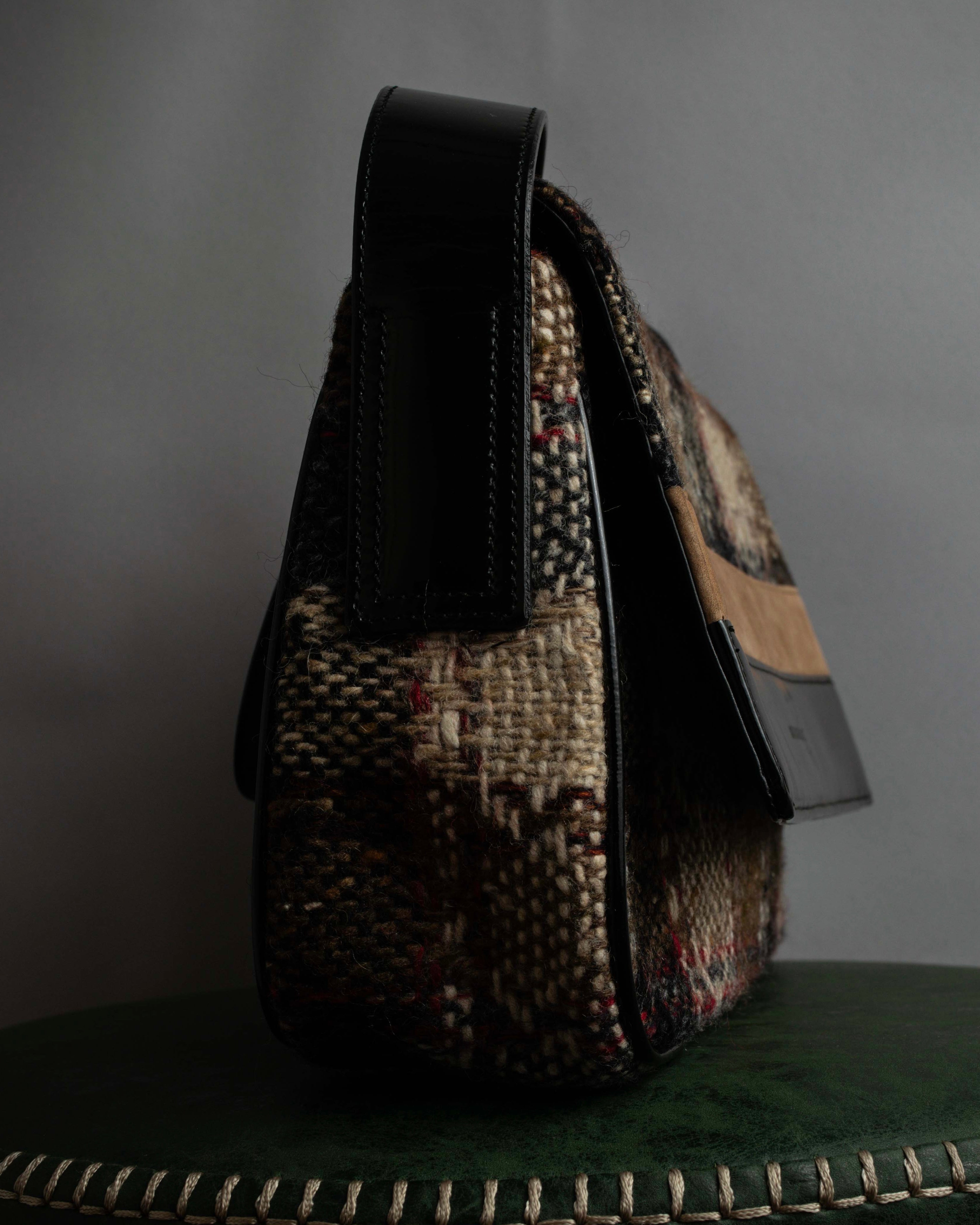 "BURBERRY" Combination leather design check pattern one-shoulder bag