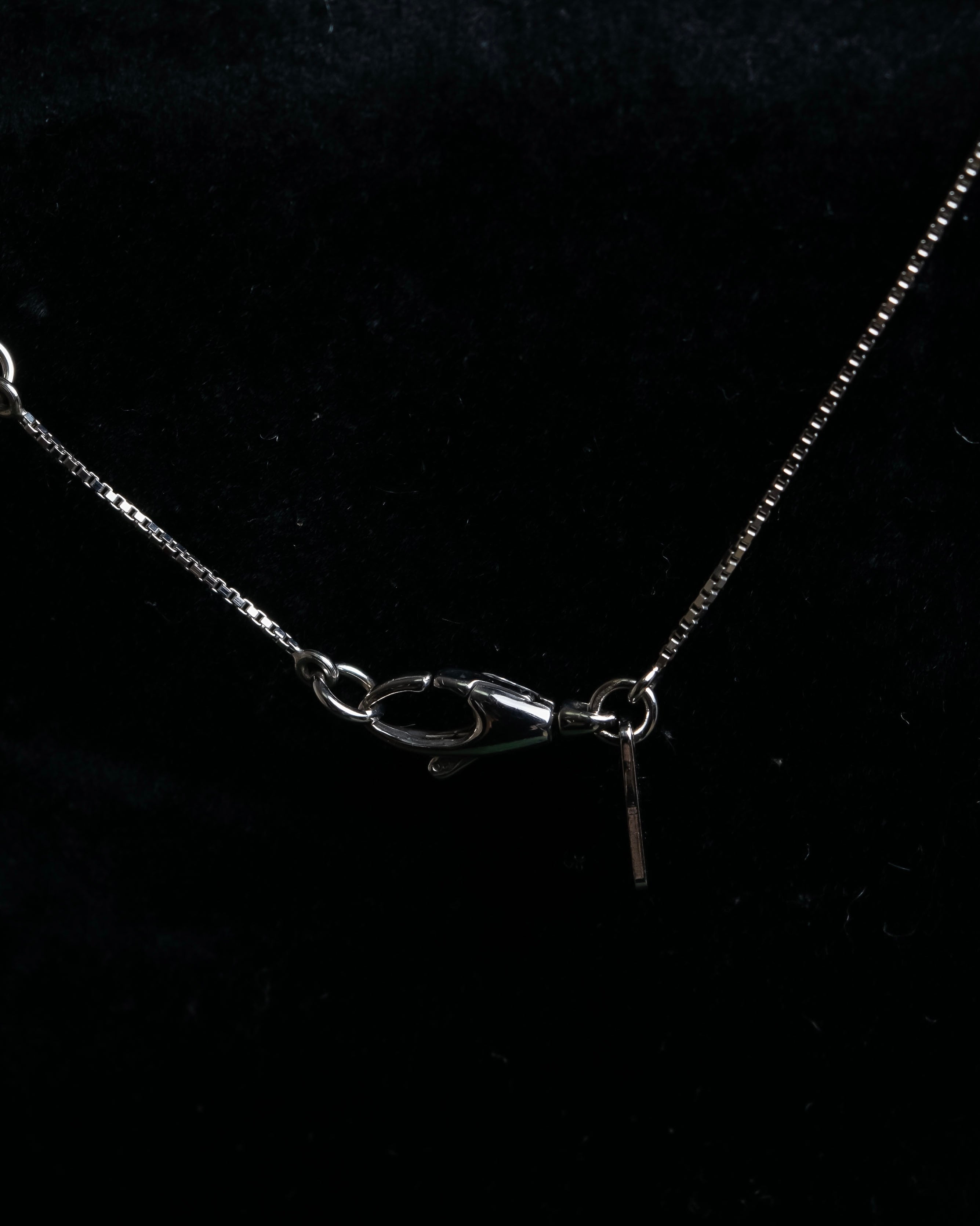 "GUCCI" Link to Love collection silver necklace