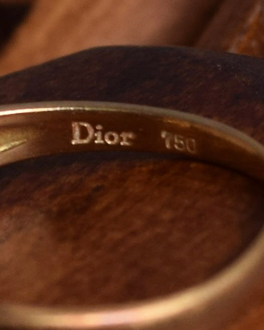 "Christian Dior" Diamond top design gold ring