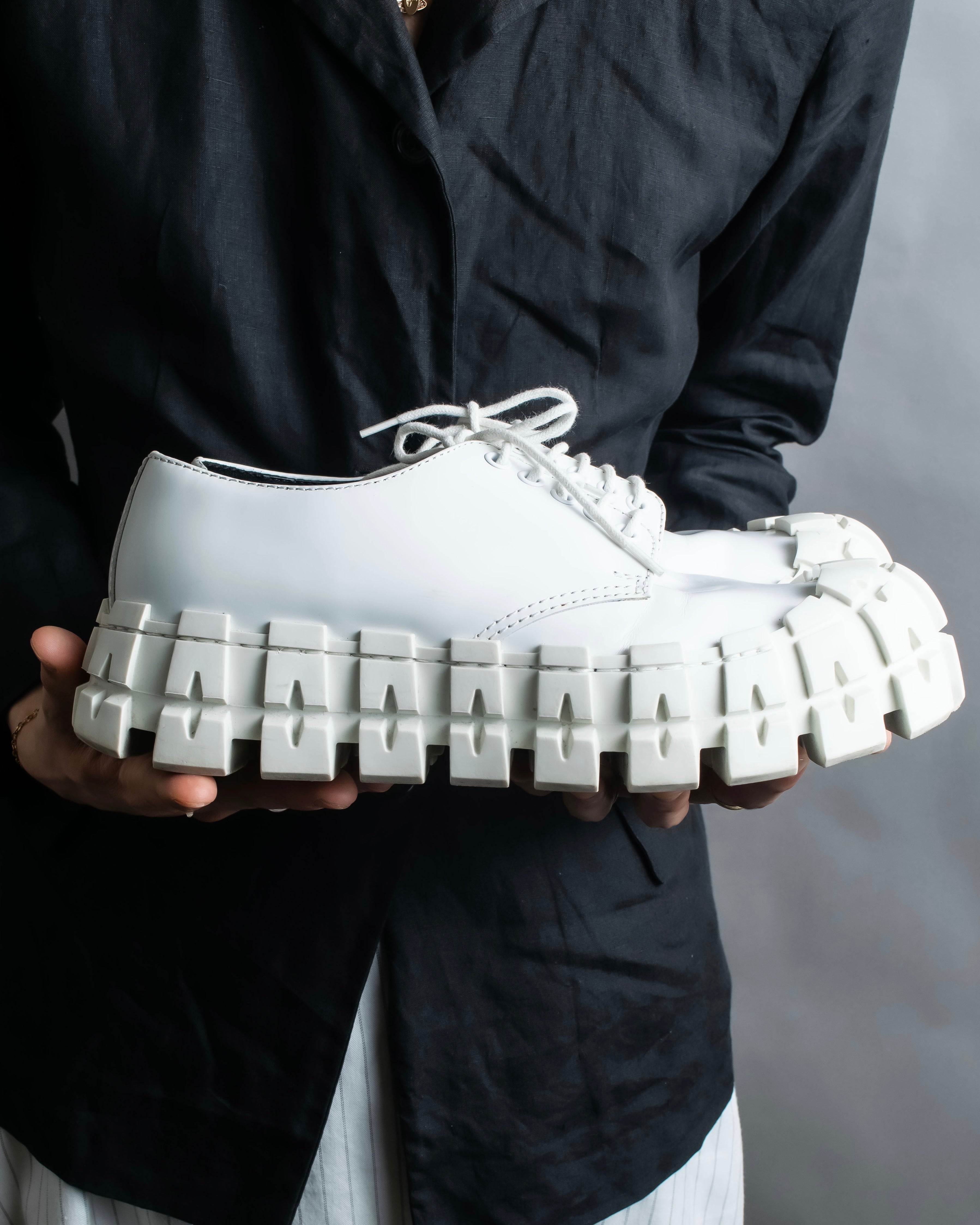 "PRADA" Tire sole white color derby shoes