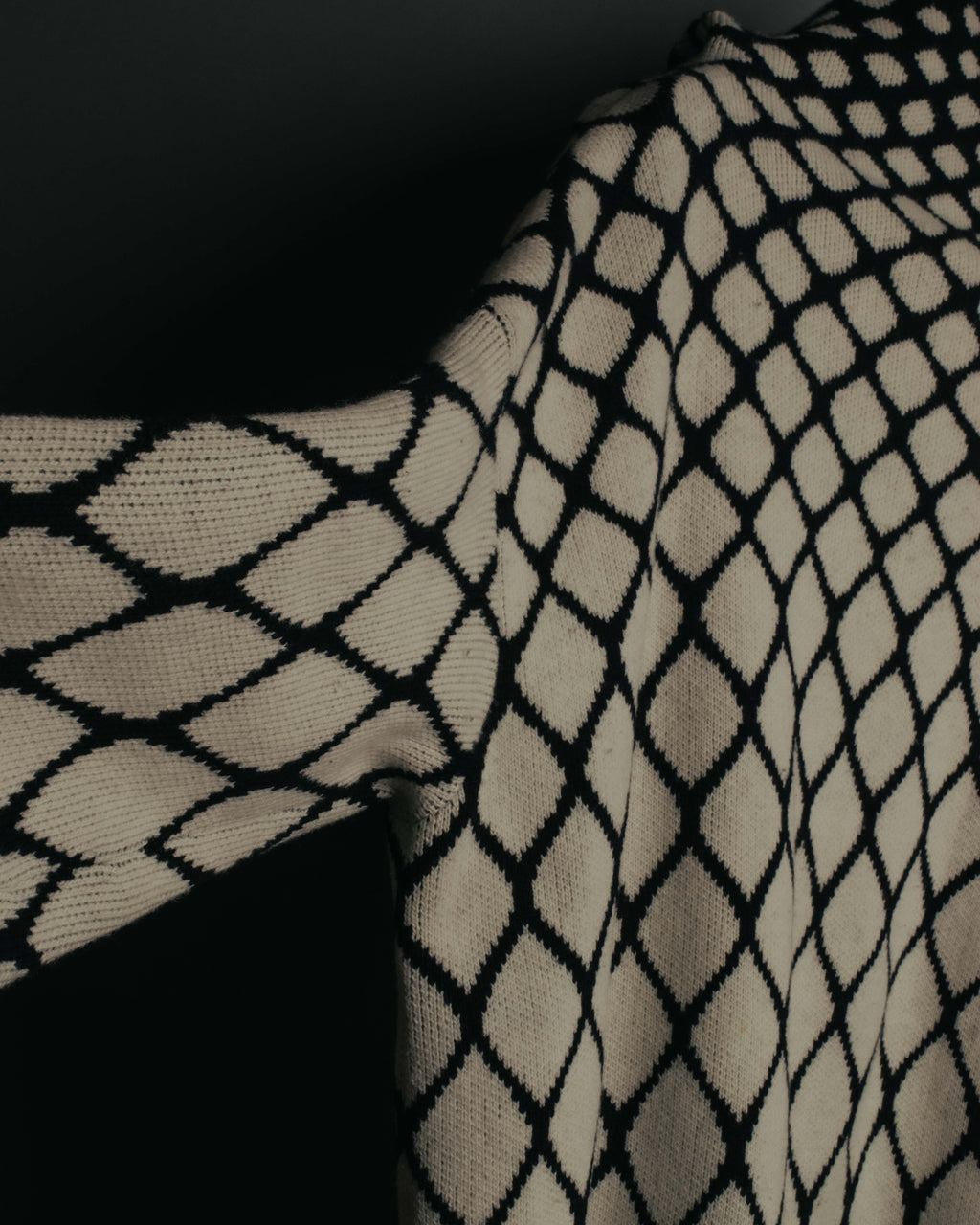 "VALENTINO" 20's Oversized diamond jacquard turtleneck knit sweater