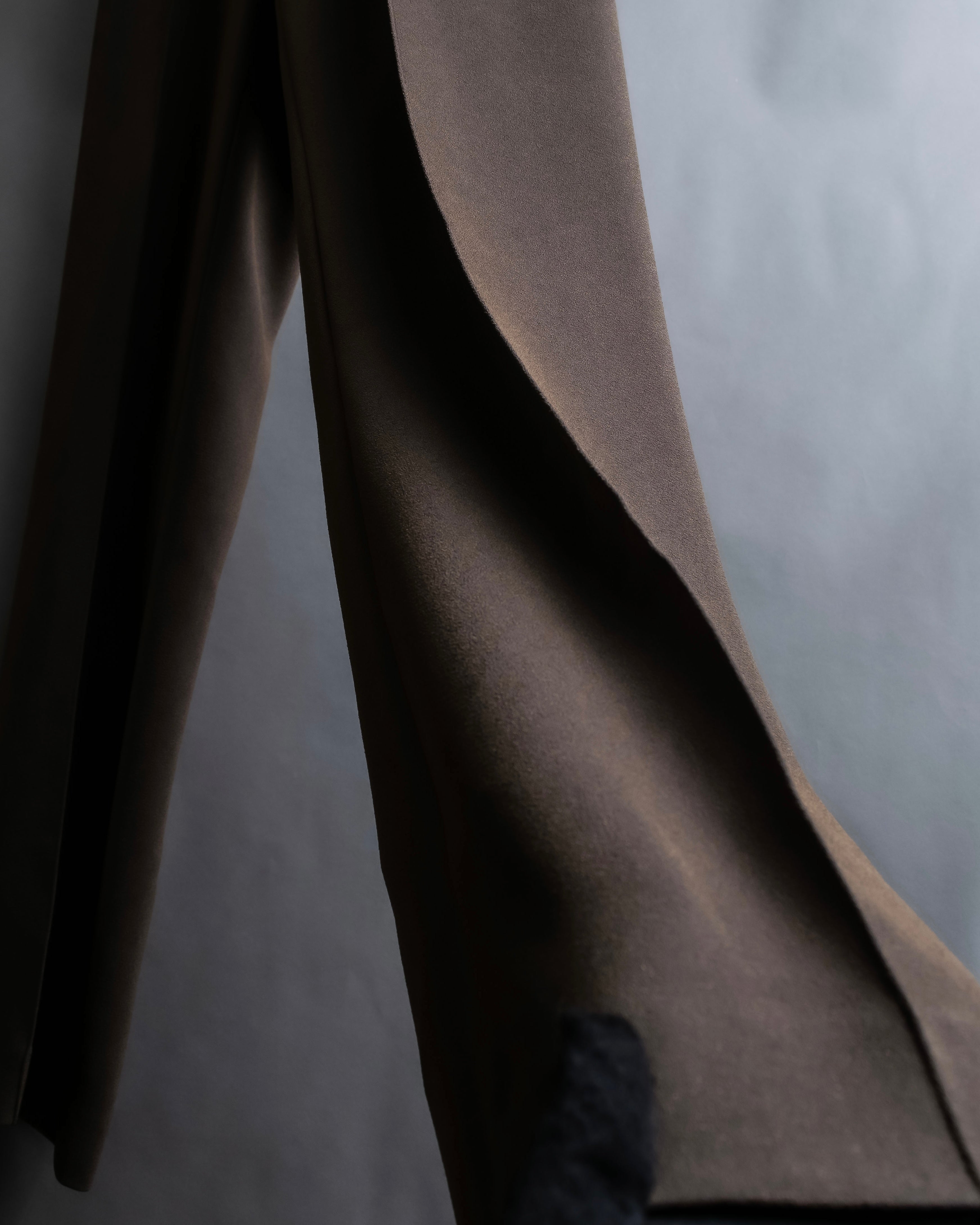 "SHIZUKA KOMURO" Dark brown color easy waist slacks